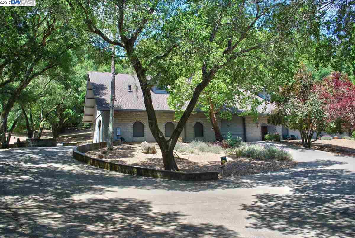 Sold 17015 Cull Canyon Rd Castro Valley Ca 94552 3 Beds 3 Full Baths 1900000