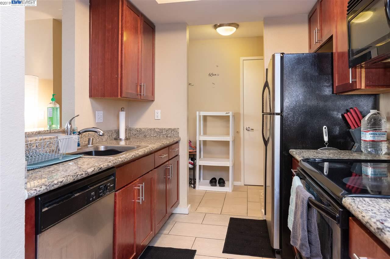 945 Fletcher Lane D 335 Hayward Ca 94544 J Rockcliff Realtors