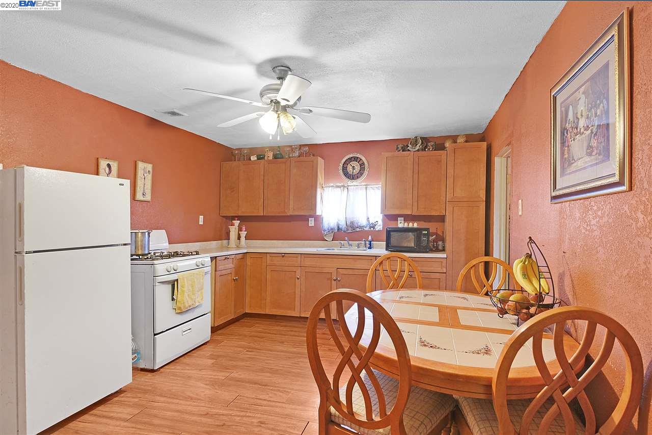 3706 W 11th St, Tracy, CA 95304 2 Beds 1 Baths (Expired