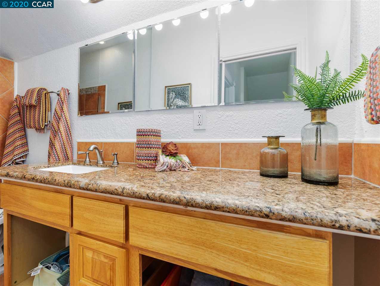 1521 D St Hayward Ca 94541 Better Homes And Gardens Real