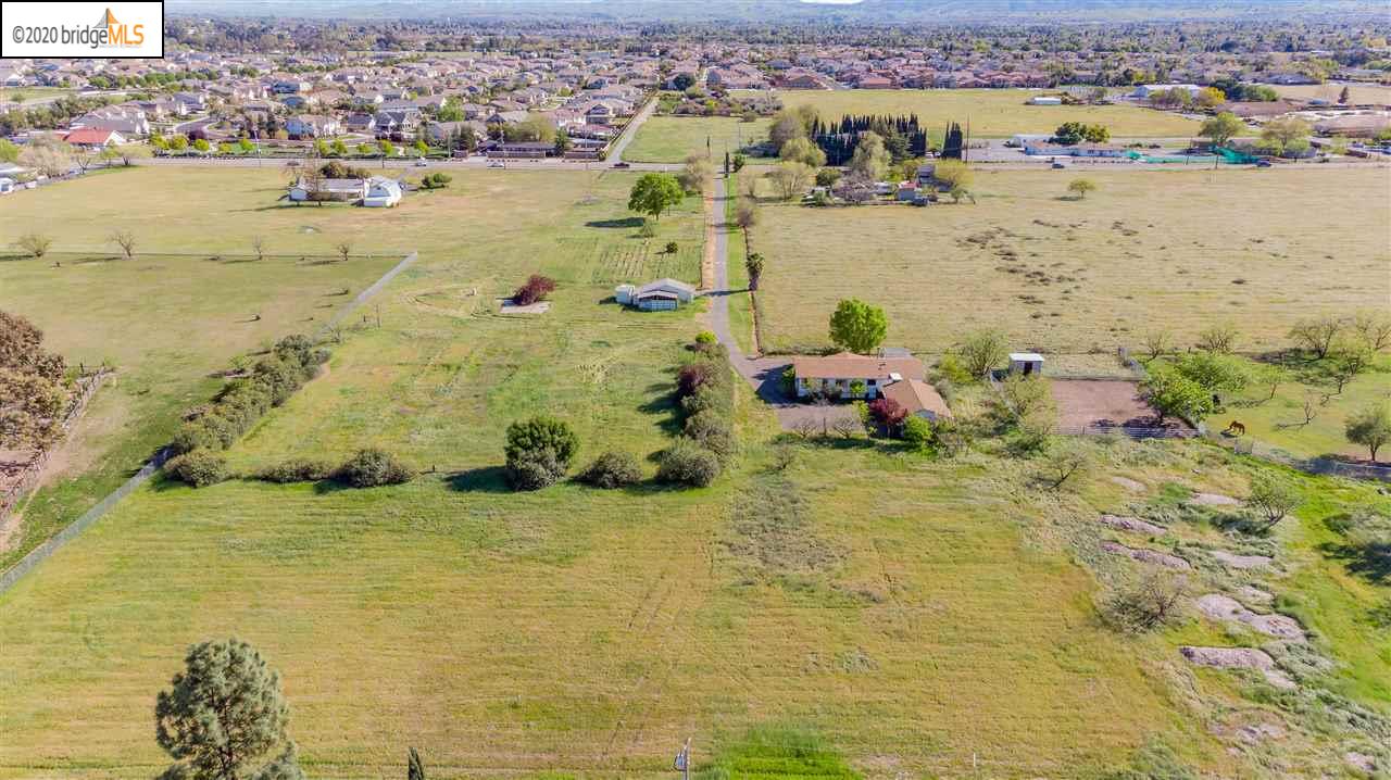 7770 Lone Tree Way Brentwood Ca 94513 3 Beds 2 Baths Active