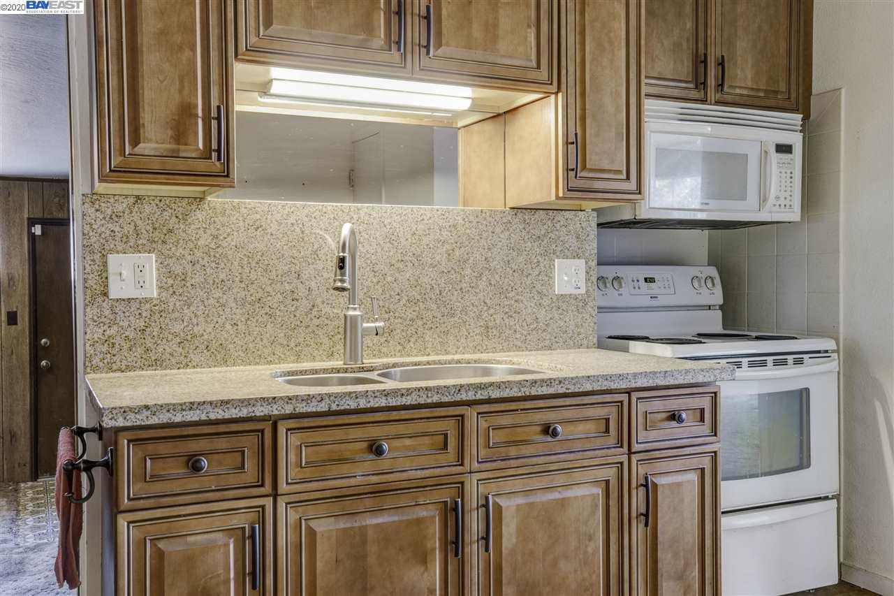 18553 Robscott Hayward Ca 94541 Zerodown