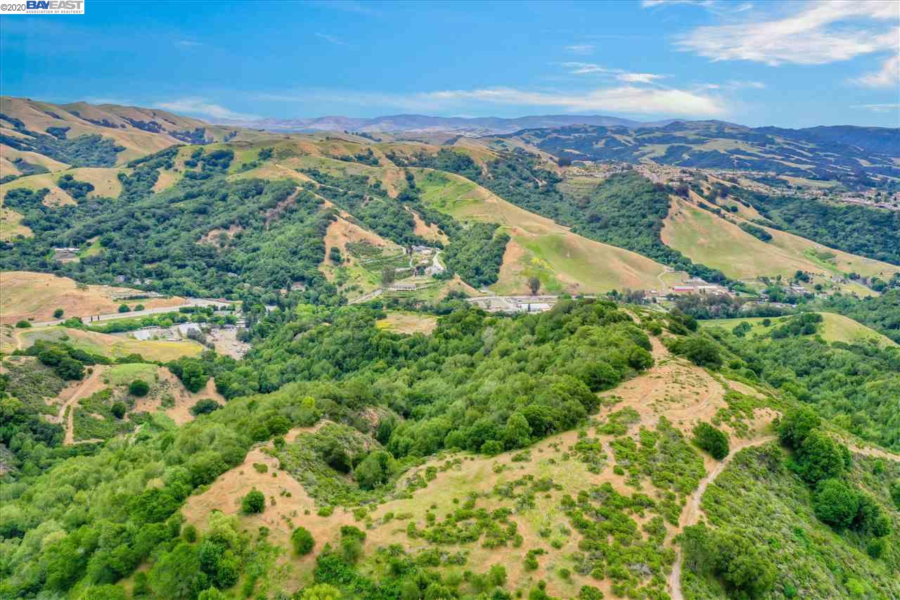 8000 Crow Canyon Rd., Castro Valley, CA 94552 3 Beds 3 Baths