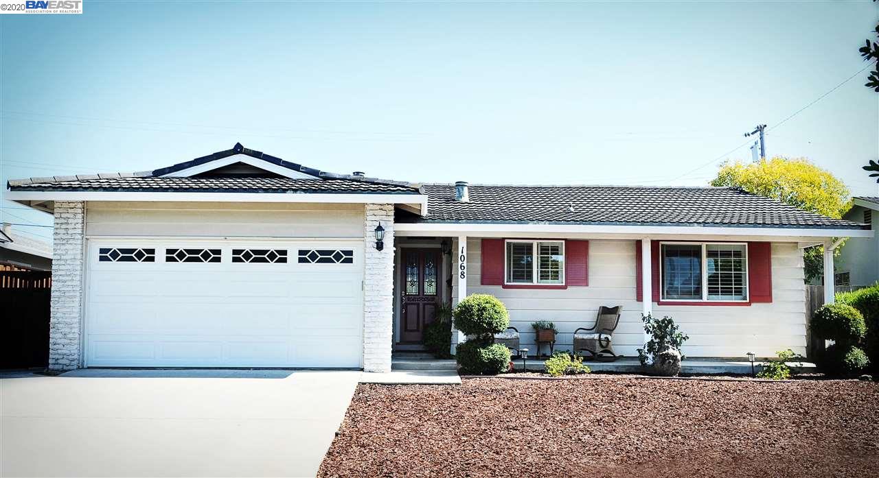 Detail Gallery Image 1 of 1 For 1068 Smith Ave, Campbell,  CA 95008-4538 - 4 Beds | 2 Baths