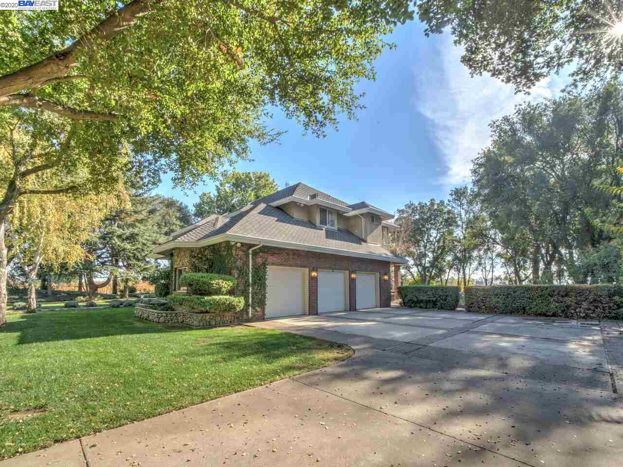 4240 E Acampo Rd, Acampo, CA 95220 4 Beds 3 Baths (Active