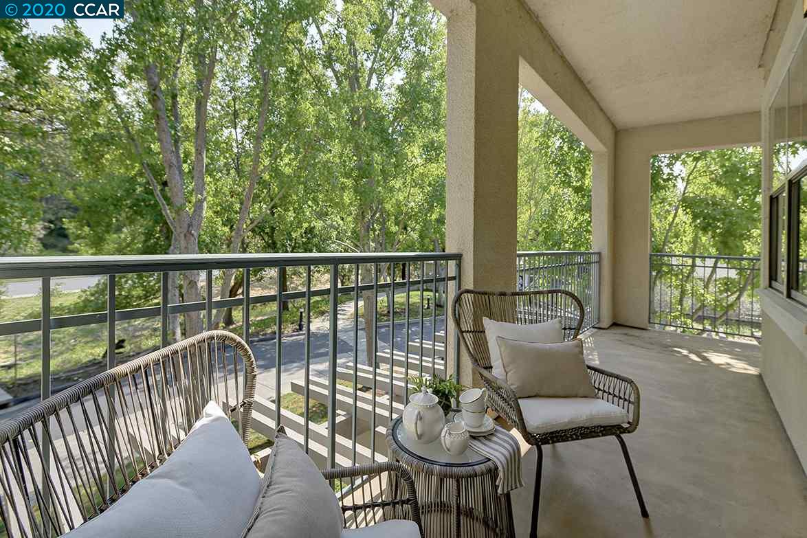 Detail Gallery Image 1 of 1 For 1860 Tice Creek Dr #1202,  Walnut Creek,  CA 94595 - 2 Beds | 2 Baths