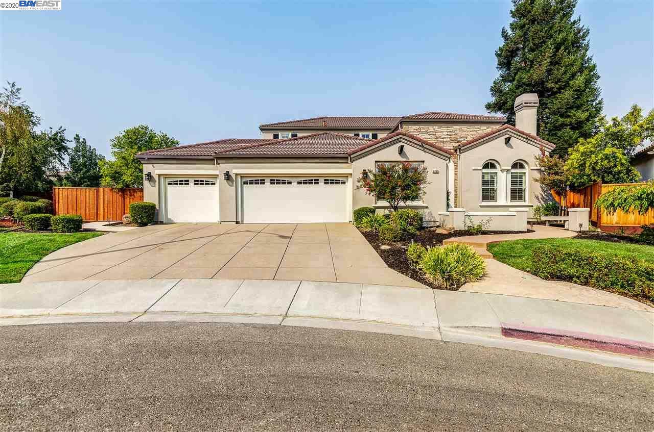 Detail Gallery Image 1 of 1 For 2303 Kaiser Ct, Antioch,  CA 94531 - 5 Beds | 3 Baths