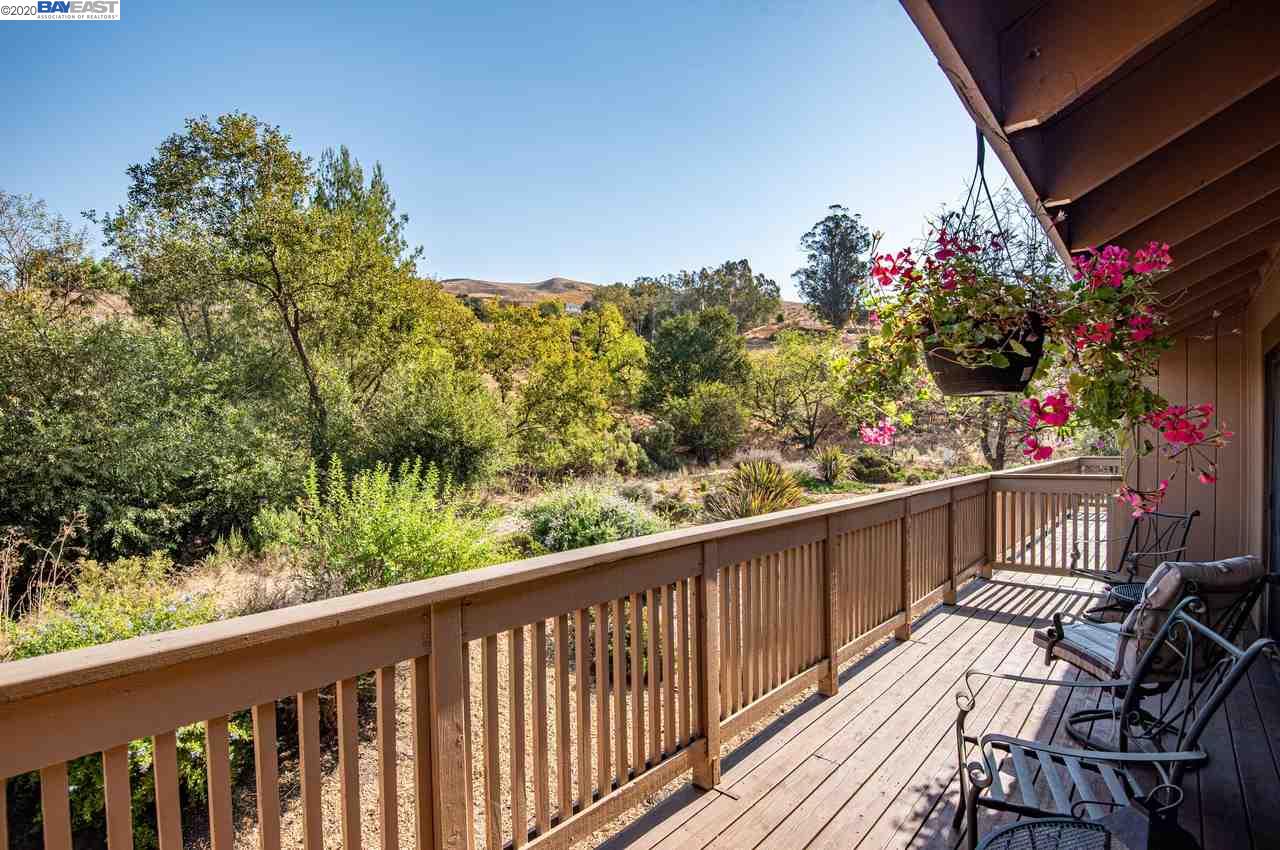 138 Spyglass Hill Rd, San Jose, CA 95127 3 Beds 2/1 Baths (Sold