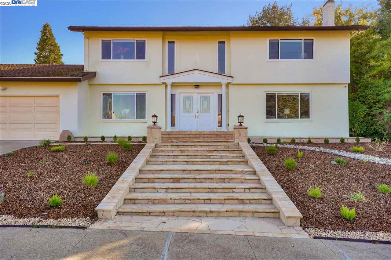 Detail Gallery Image 1 of 1 For 2757 Comstock Cir, Belmont,  CA 94002 - 5 Beds | 4 Baths