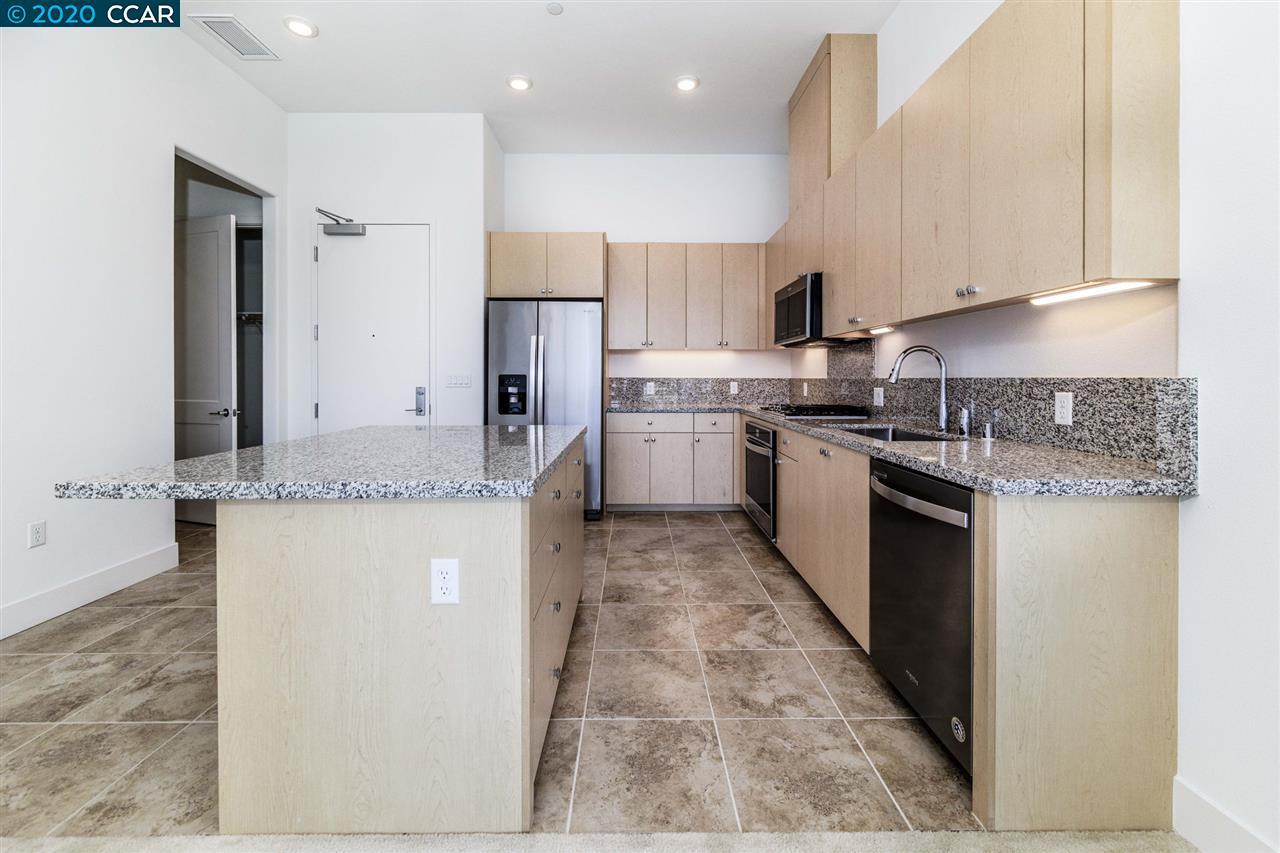 Detail Gallery Image 1 of 1 For 45128 Warm Springs Blvd. #103,  Fremont,  CA 94539 - 2 Beds | 2 Baths