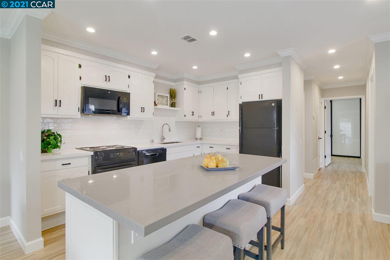 Detail Gallery Image 1 of 1 For 1152 Rockledge #1,  Walnut Creek,  CA 94595 - 2 Beds | 2 Baths