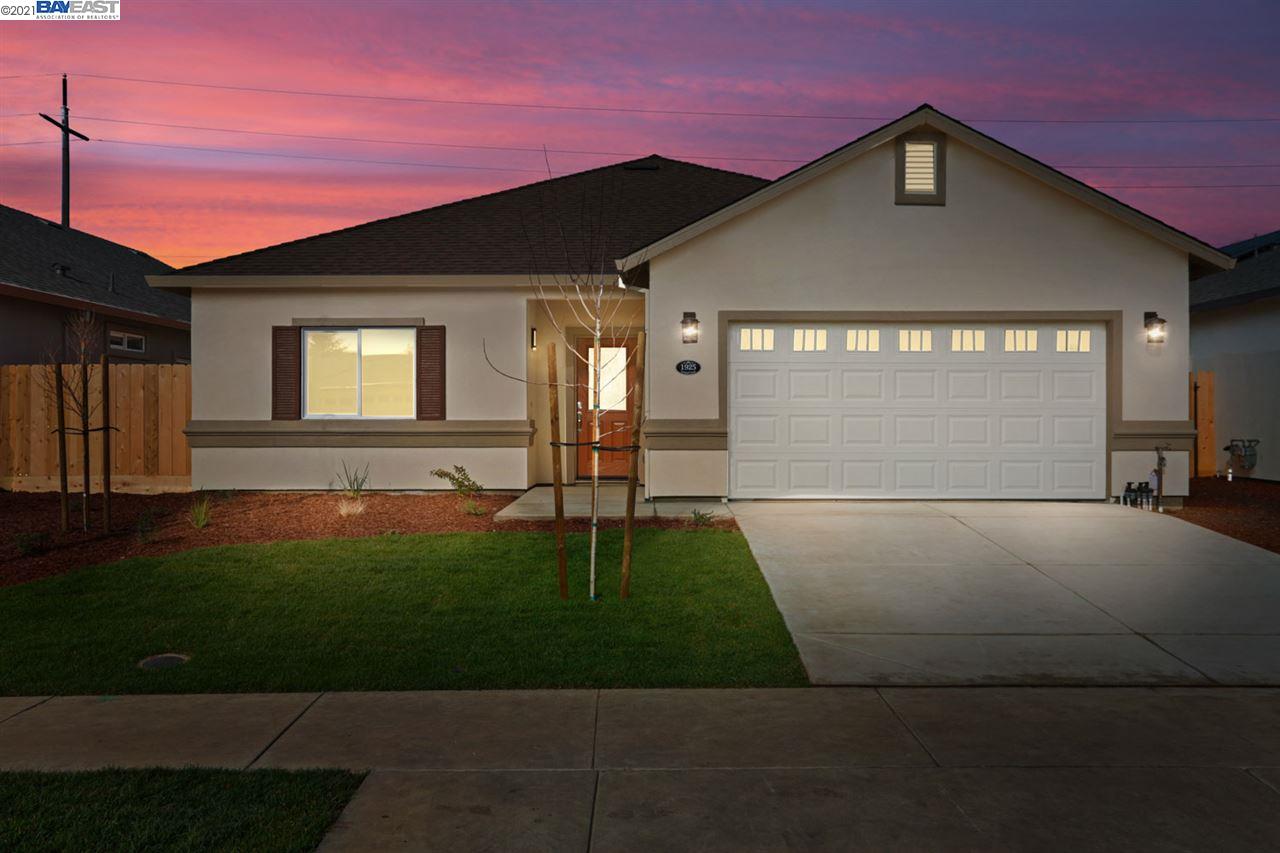 Detail Gallery Image 1 of 1 For 1981 Simbad Ct, Stockton,  CA 95206 - 4 Beds | 2 Baths