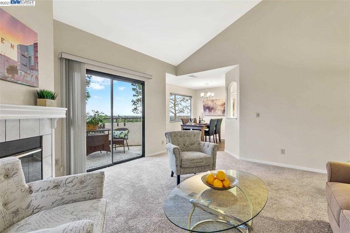Detail Gallery Image 1 of 1 For 21314 Gary Dr #312,  Hayward,  CA 94546 - 3 Beds | 2 Baths