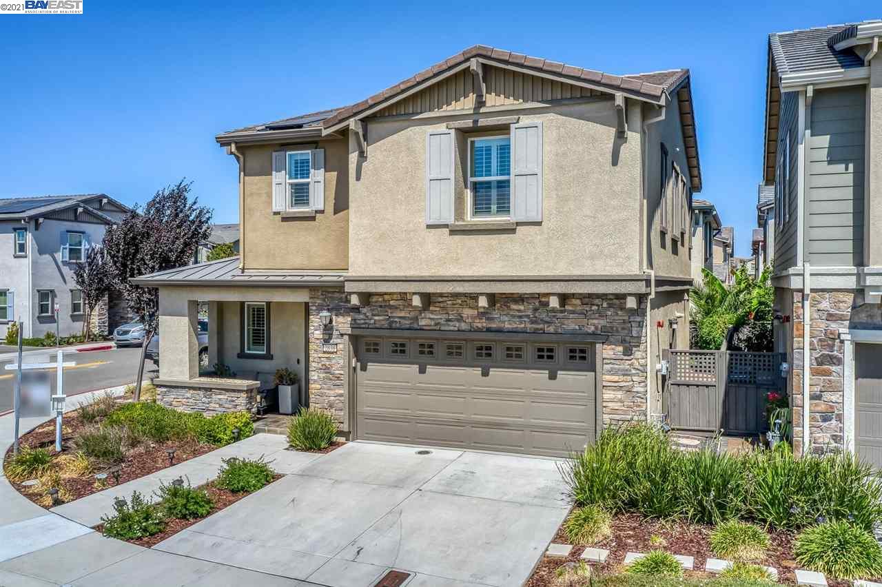 Detail Gallery Image 1 of 1 For 2838 Randall Loop, Dublin,  CA 94568 - 3 Beds | 2/1 Baths