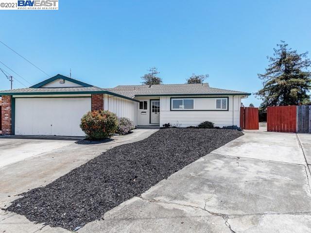 Detail Gallery Image 1 of 1 For 1964 Swift Ct, Hayward,  CA 94545 - 3 Beds | 2 Baths