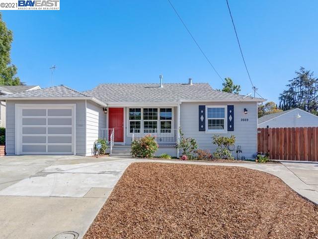 Detail Gallery Image 1 of 1 For 2669 Vegas Ave, Castro Valley,  CA 94546 - 3 Beds | 1 Baths