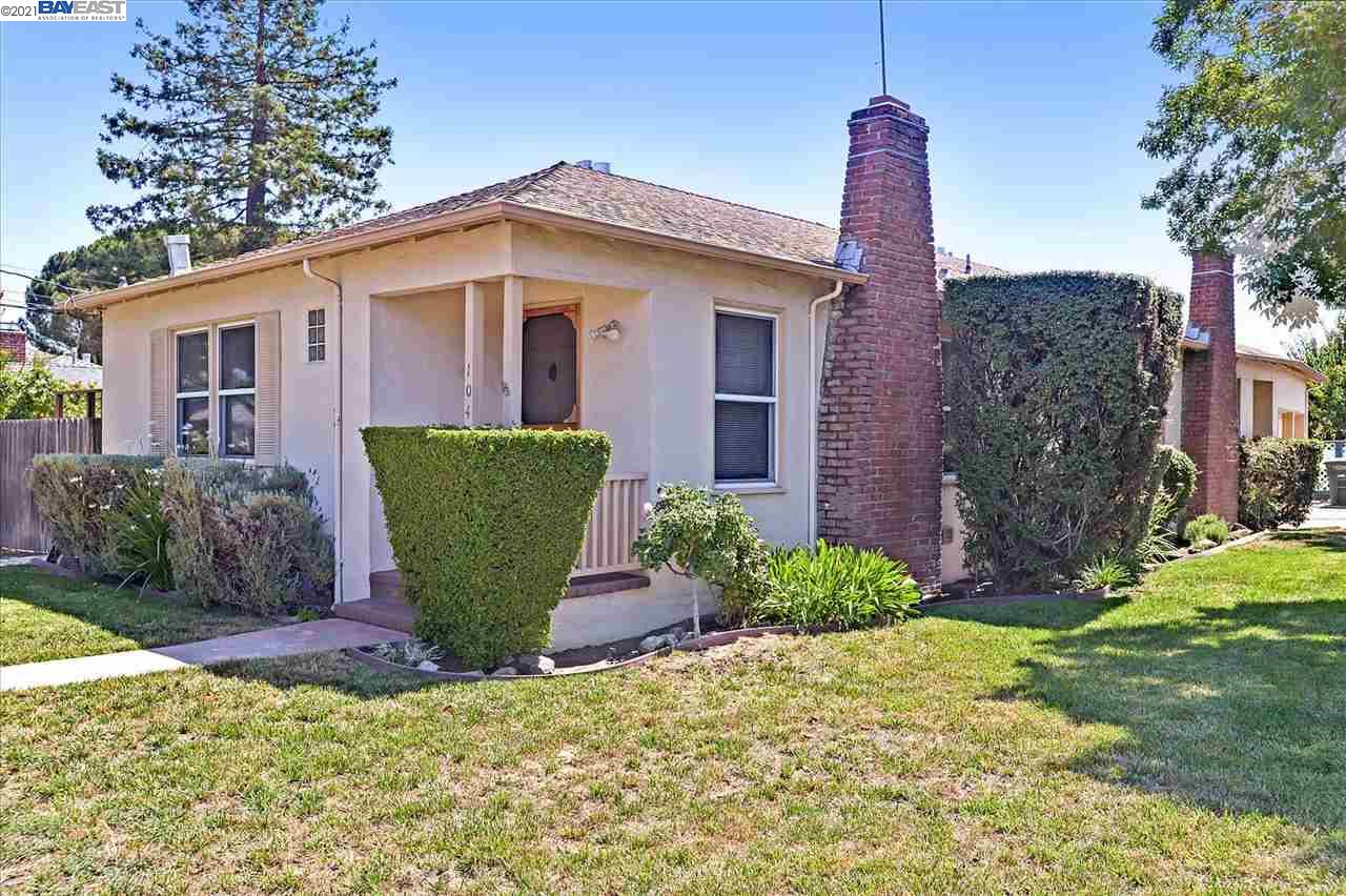 Detail Gallery Image 1 of 1 For 104 D St., Redwood City,  CA 94063-1026 - – Beds | – Baths