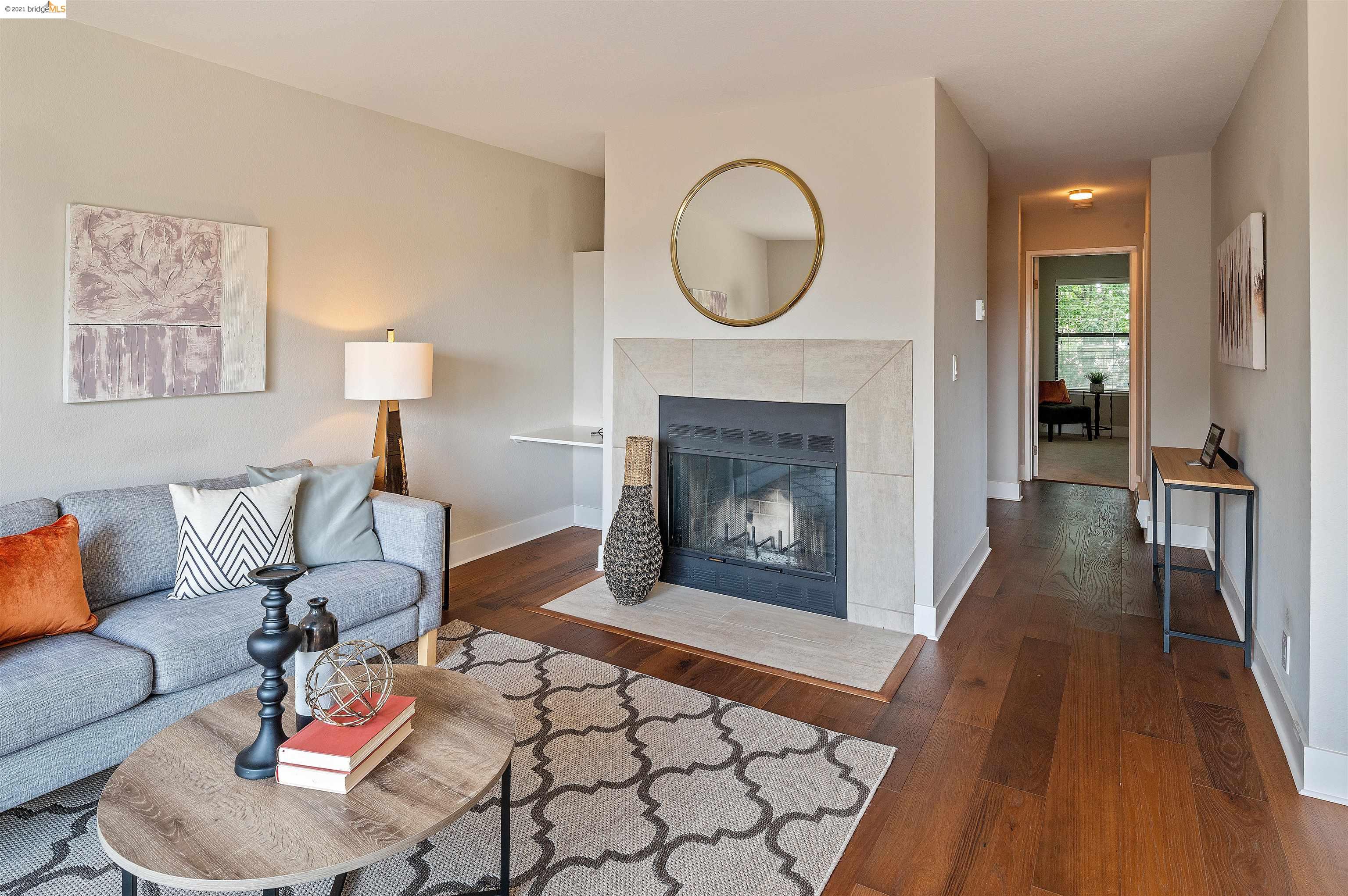 Detail Gallery Image 1 of 1 For 236 Lakeshore Ct, Richmond,  CA 94804 - 1 Beds | 1 Baths