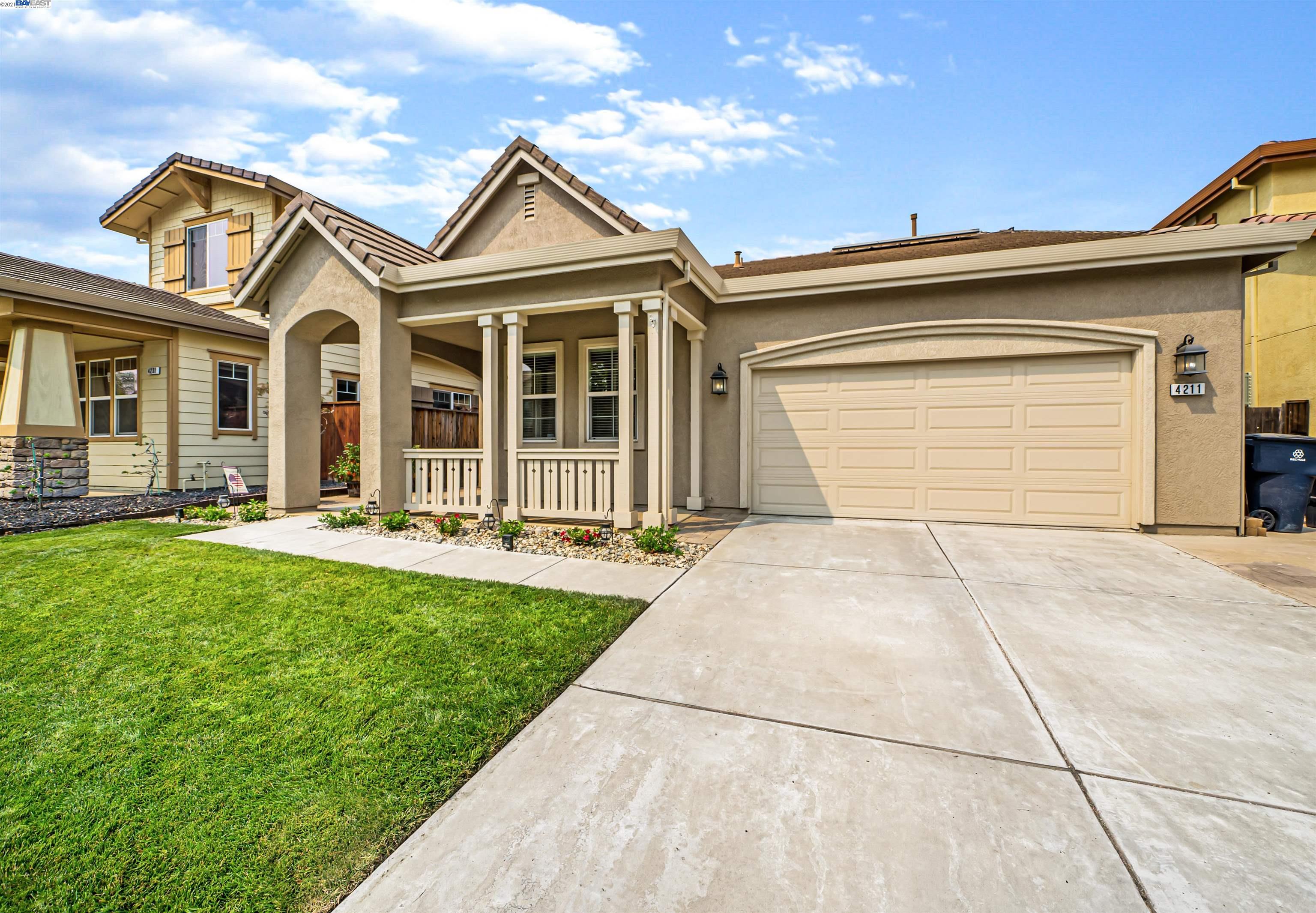 Detail Gallery Image 1 of 1 For 4211 Cherry Blossom Ln, Tracy,  CA 95377 - 4 Beds | 2 Baths