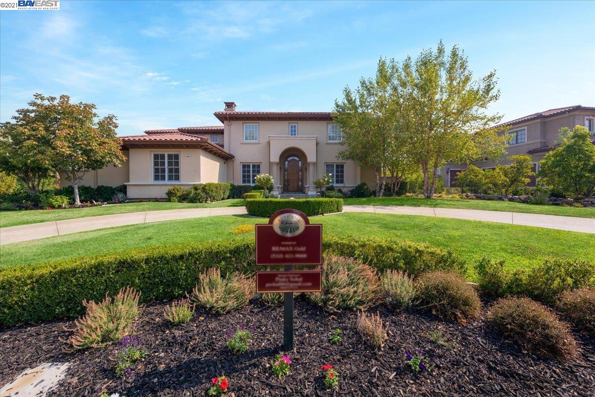 Detail Gallery Image 1 of 1 For 1901 via Di Salerno, Pleasanton,  CA 94566 - 5 Beds | 5/1 Baths