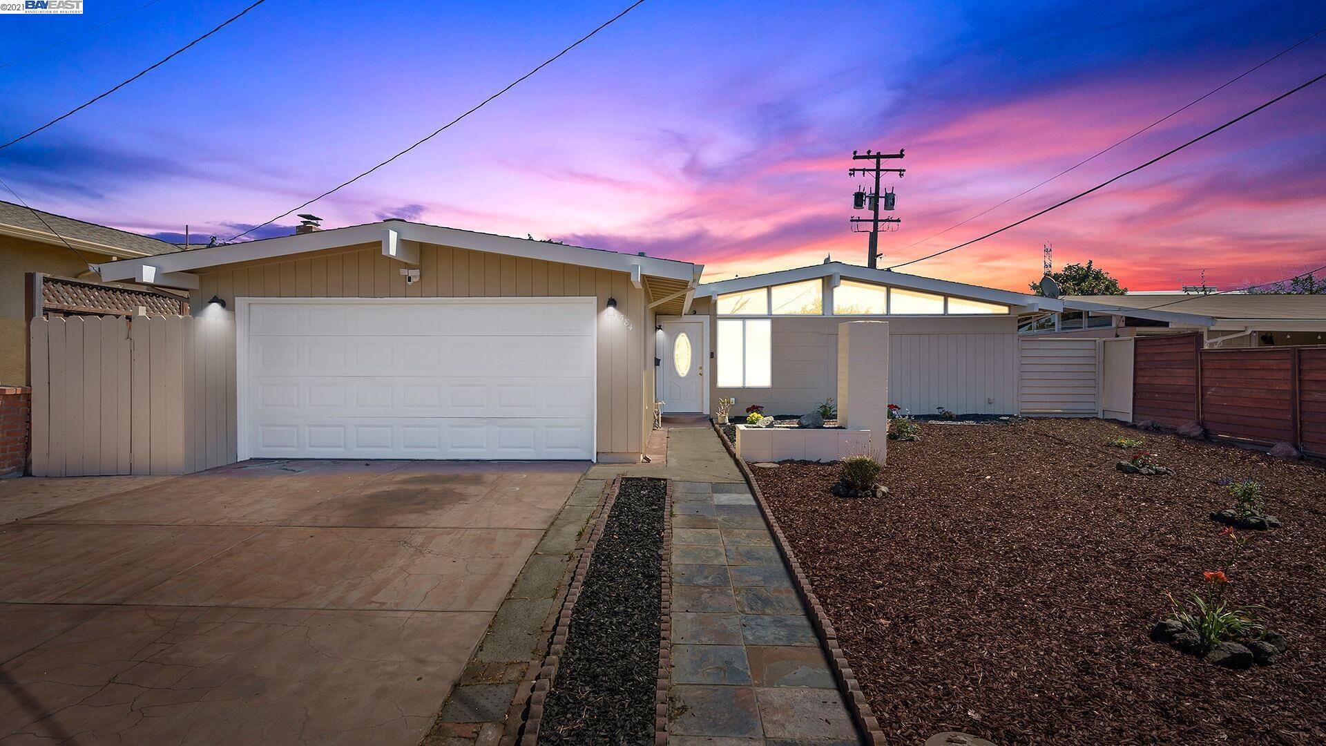 26584 Chiplay Ave, Hayward, CA 94545 3 Beds 2 Baths (Sold