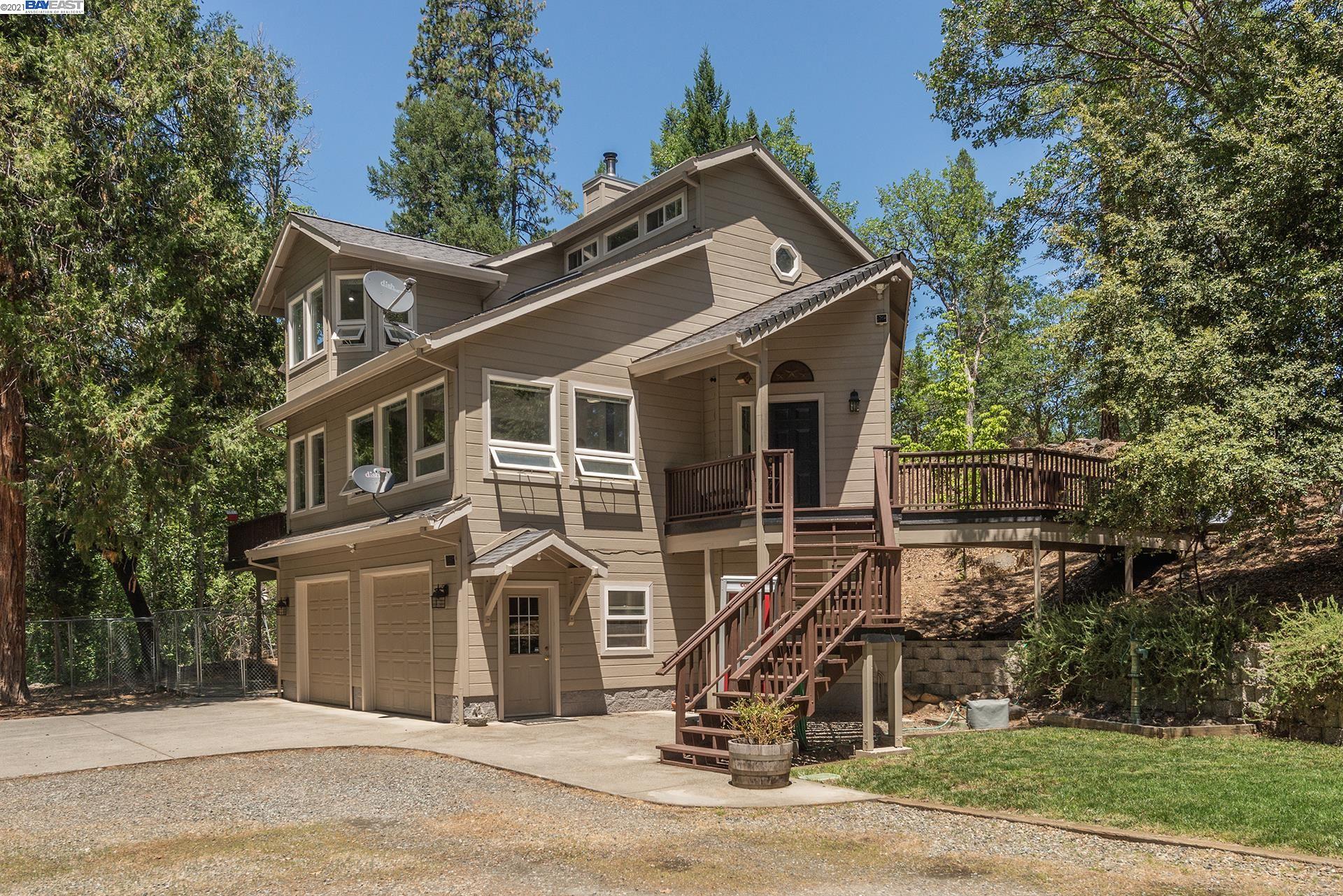 Detail Gallery Image 1 of 1 For 131 E Weaver Creek, Weaverville,  CA 96093 - 3 Beds | 3/1 Baths