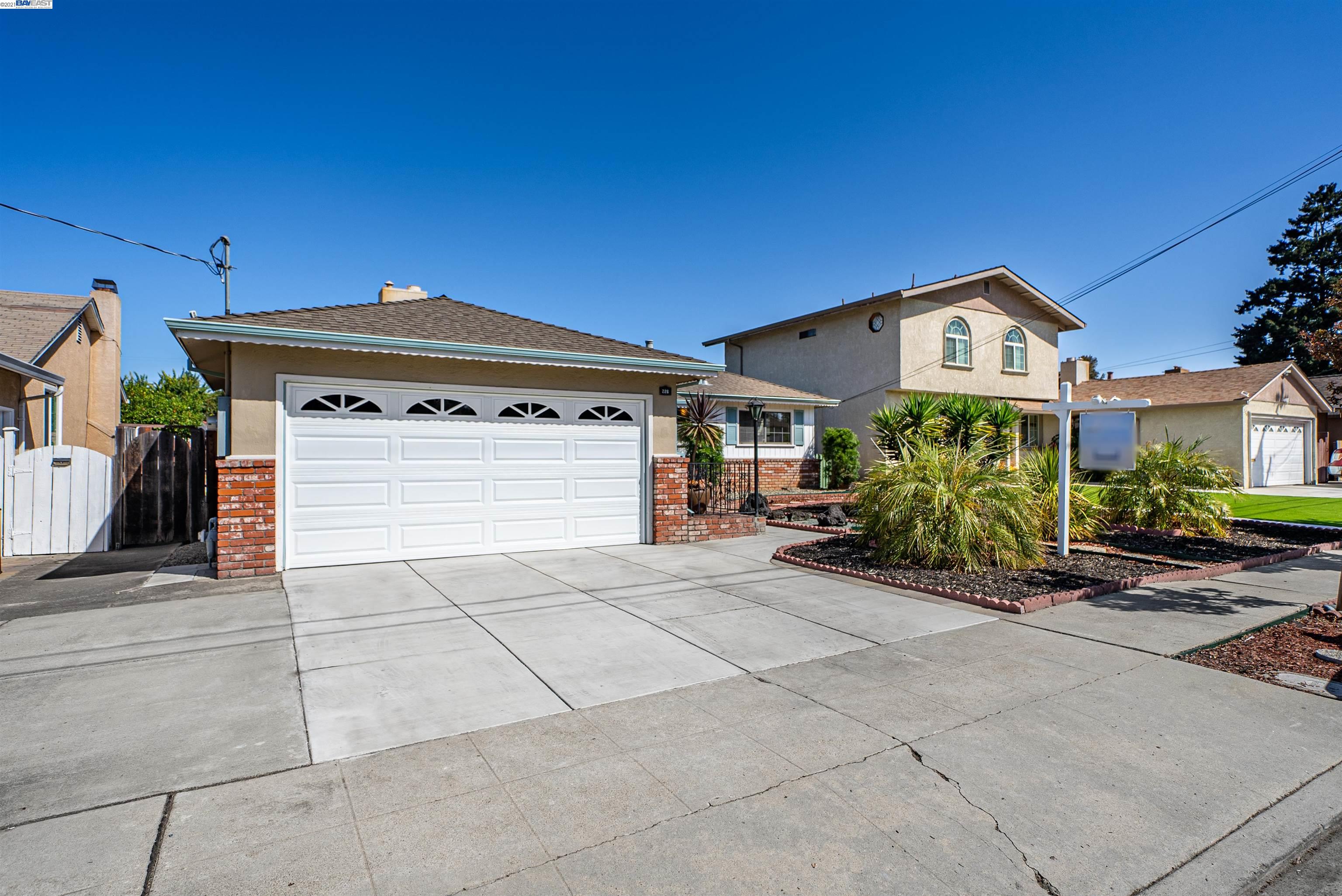 Detail Gallery Image 1 of 1 For 226 Gloria St, Hayward,  CA 94544 - 3 Beds | 1 Baths