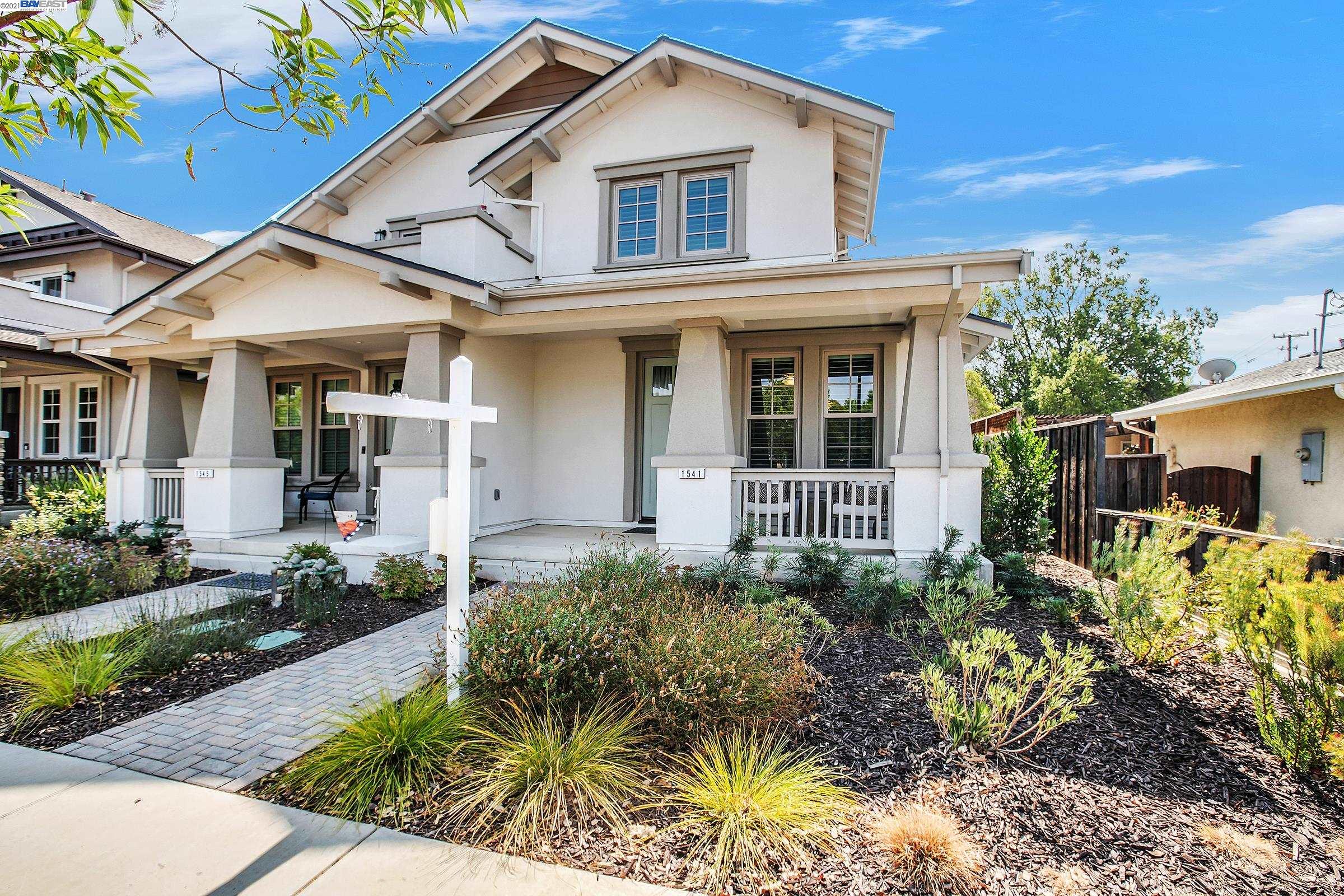 Detail Gallery Image 1 of 1 For 1541 Second, Livermore,  CA 94550 - 3 Beds | 2/1 Baths