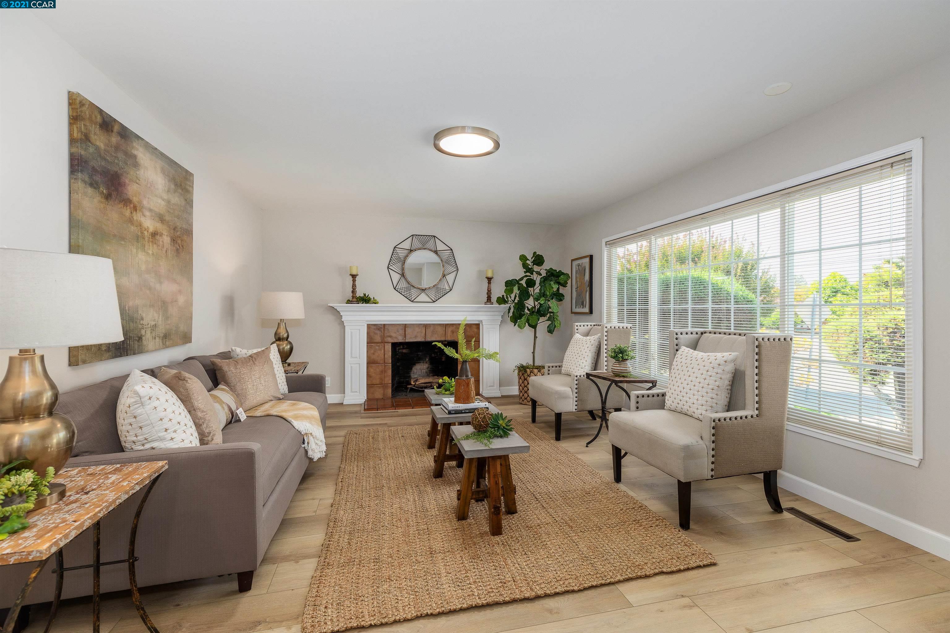 Detail Gallery Image 1 of 1 For 20342 Yeandle Ave, Castro Valley,  CA 94546 - 3 Beds | 2 Baths