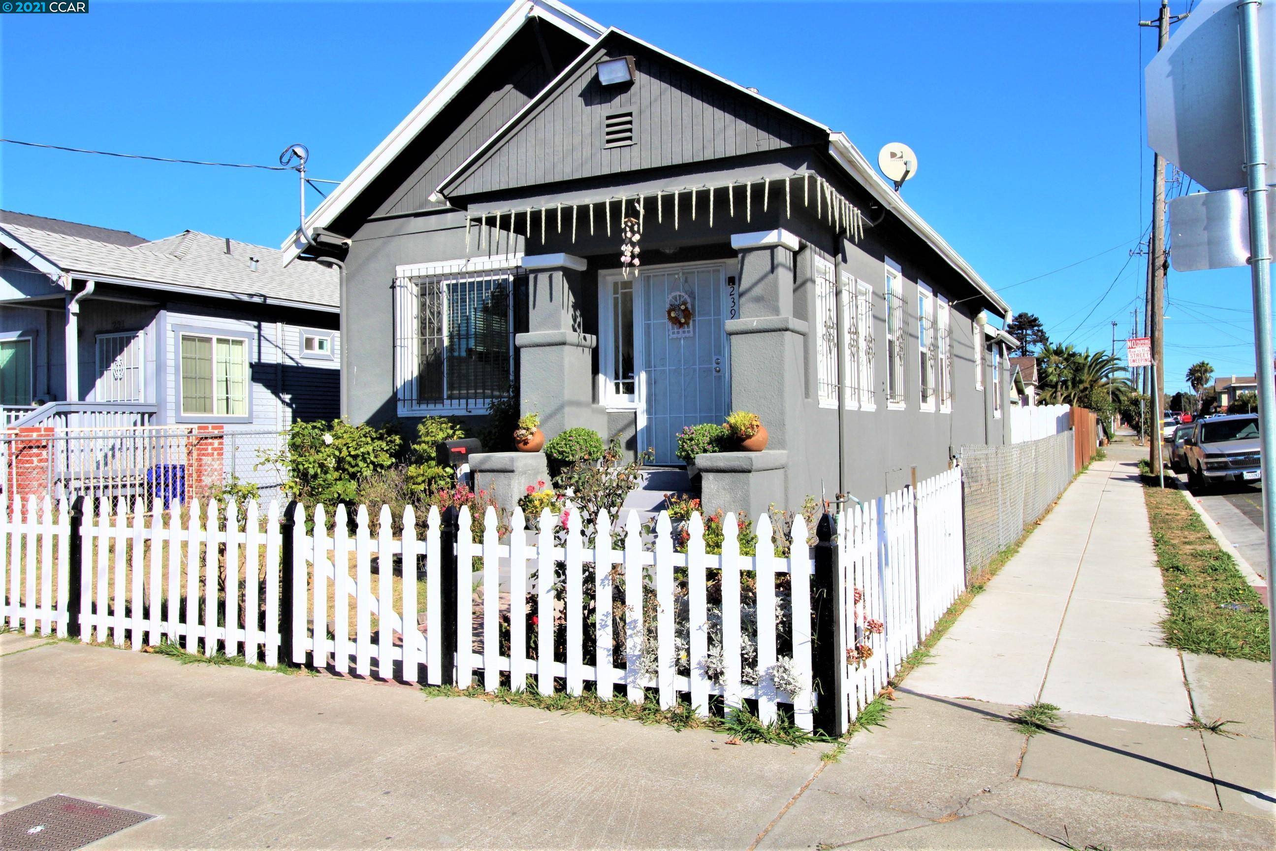Detail Gallery Image 1 of 1 For 239 Chanslor Ave, Richmond,  CA 94801 - 3 Beds | 1/1 Baths