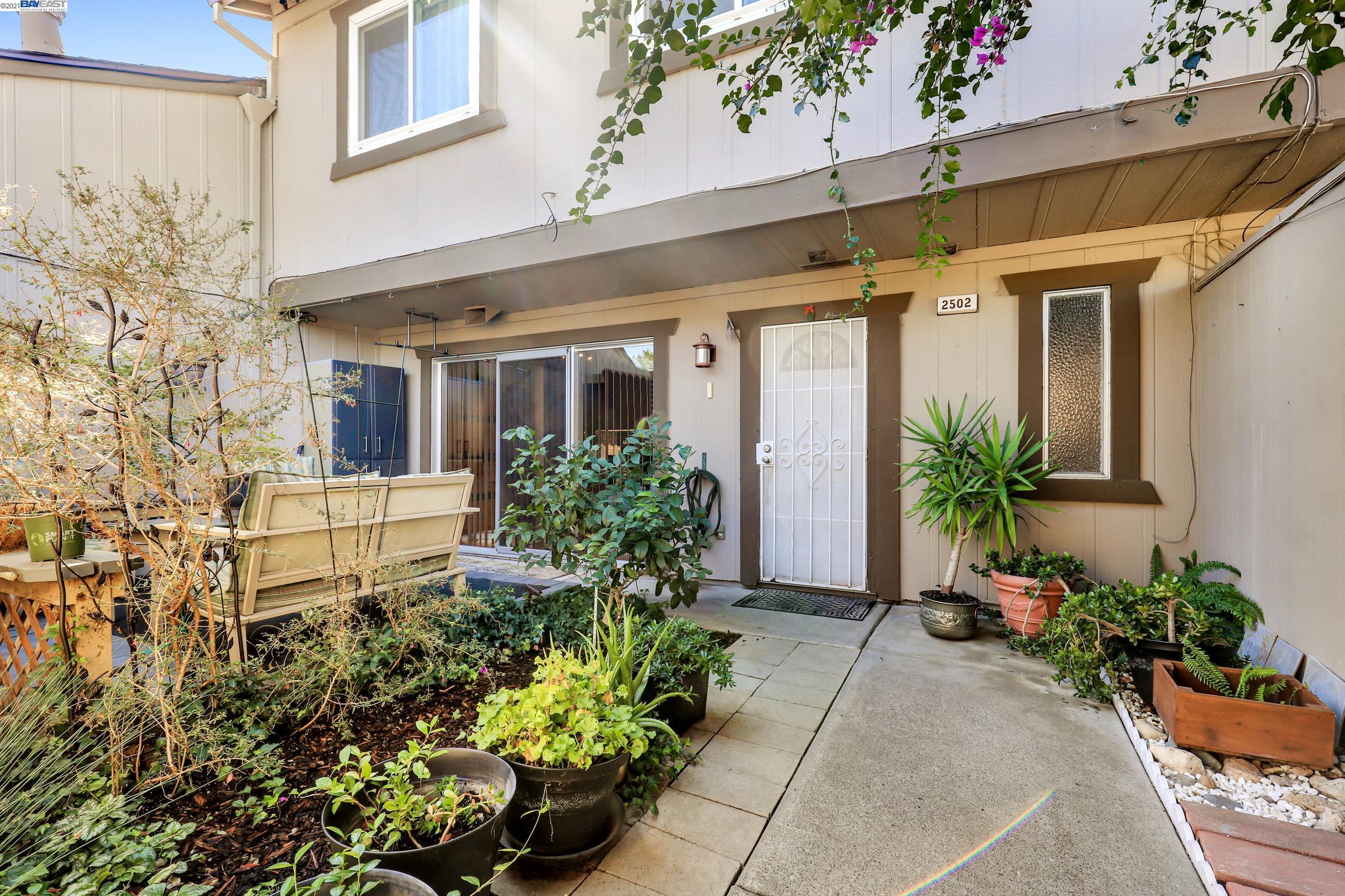 Detail Gallery Image 1 of 1 For 2502 Princeton Ln, Antioch,  CA 94509 - 3 Beds | 1/1 Baths