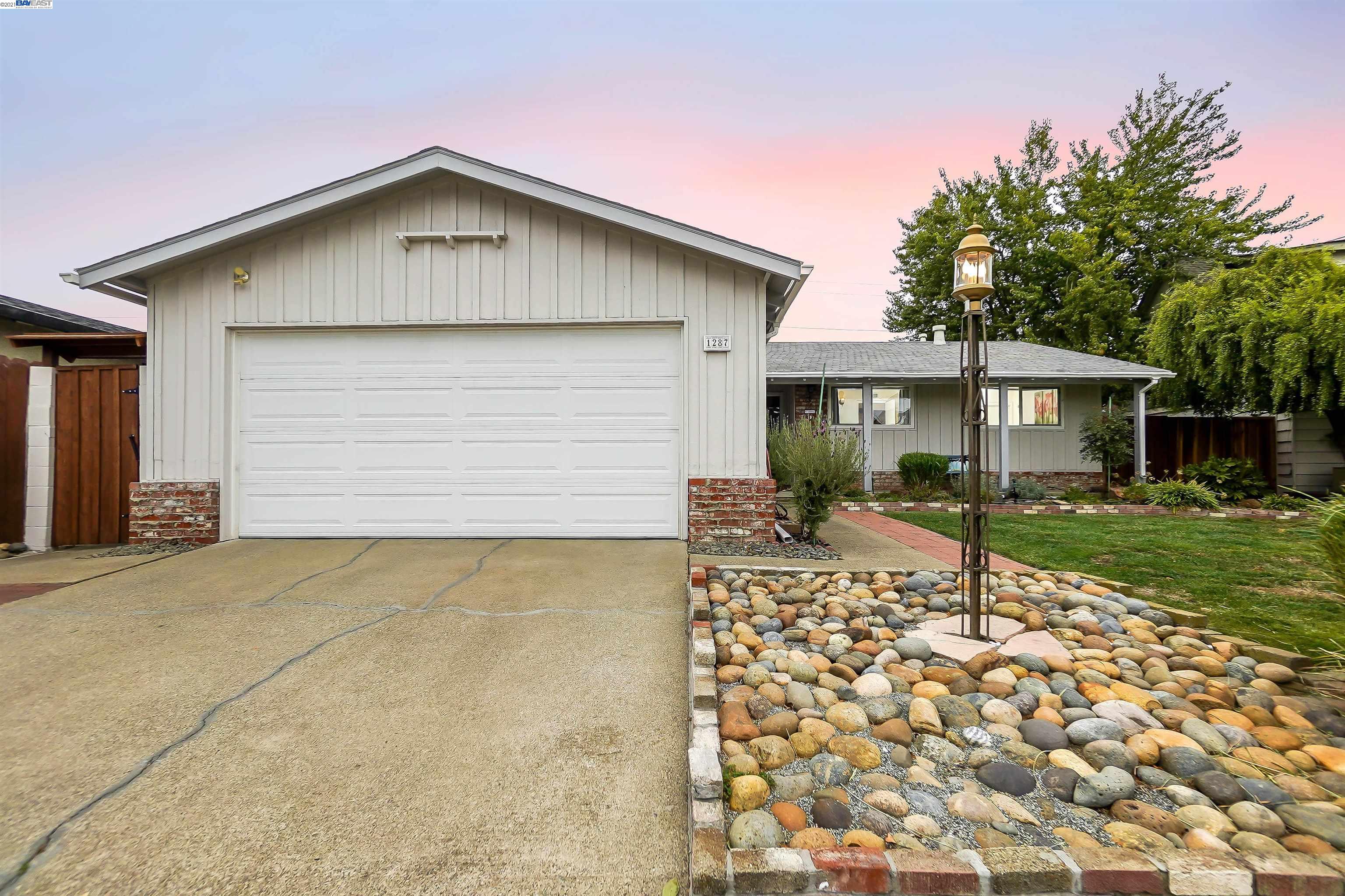 Detail Gallery Image 1 of 1 For 1287 Linfield Ln, Hayward,  CA 94545 - 4 Beds | 2 Baths