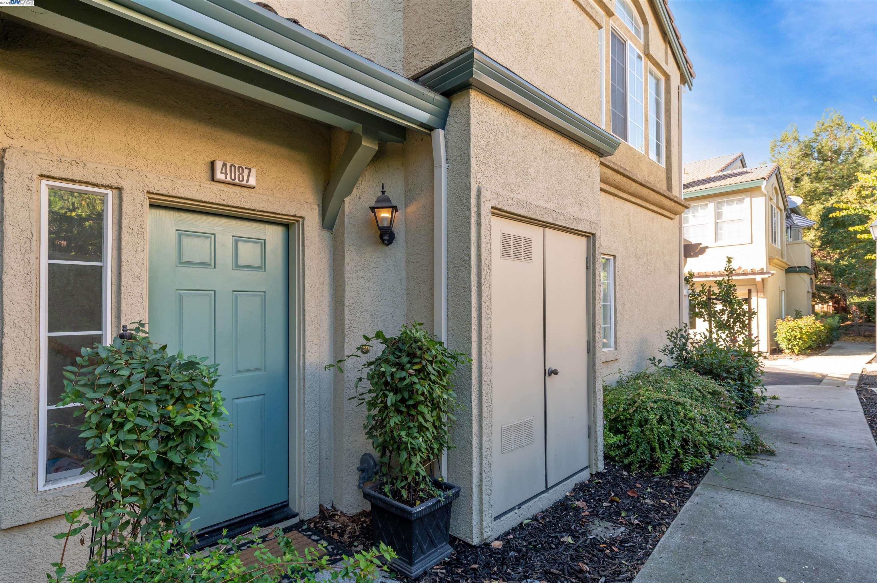Detail Gallery Image 1 of 1 For 4087 Ghiotti Ct, Pleasanton,  CA 94588 - 2 Beds | 2 Baths