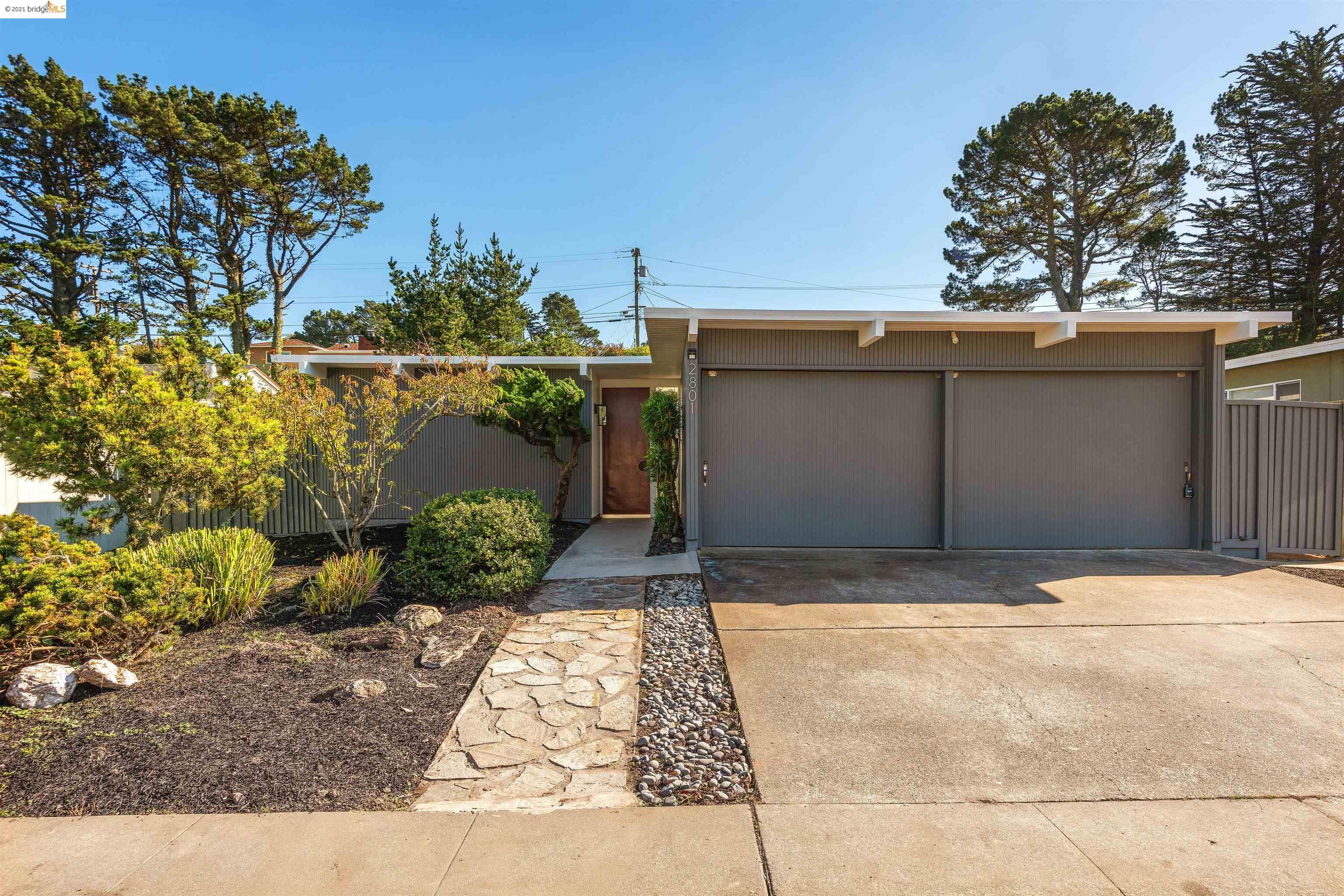 Detail Gallery Image 1 of 1 For 2801 Saint Cloud Drive, San Bruno,  CA 94066 - 3 Beds | 2 Baths