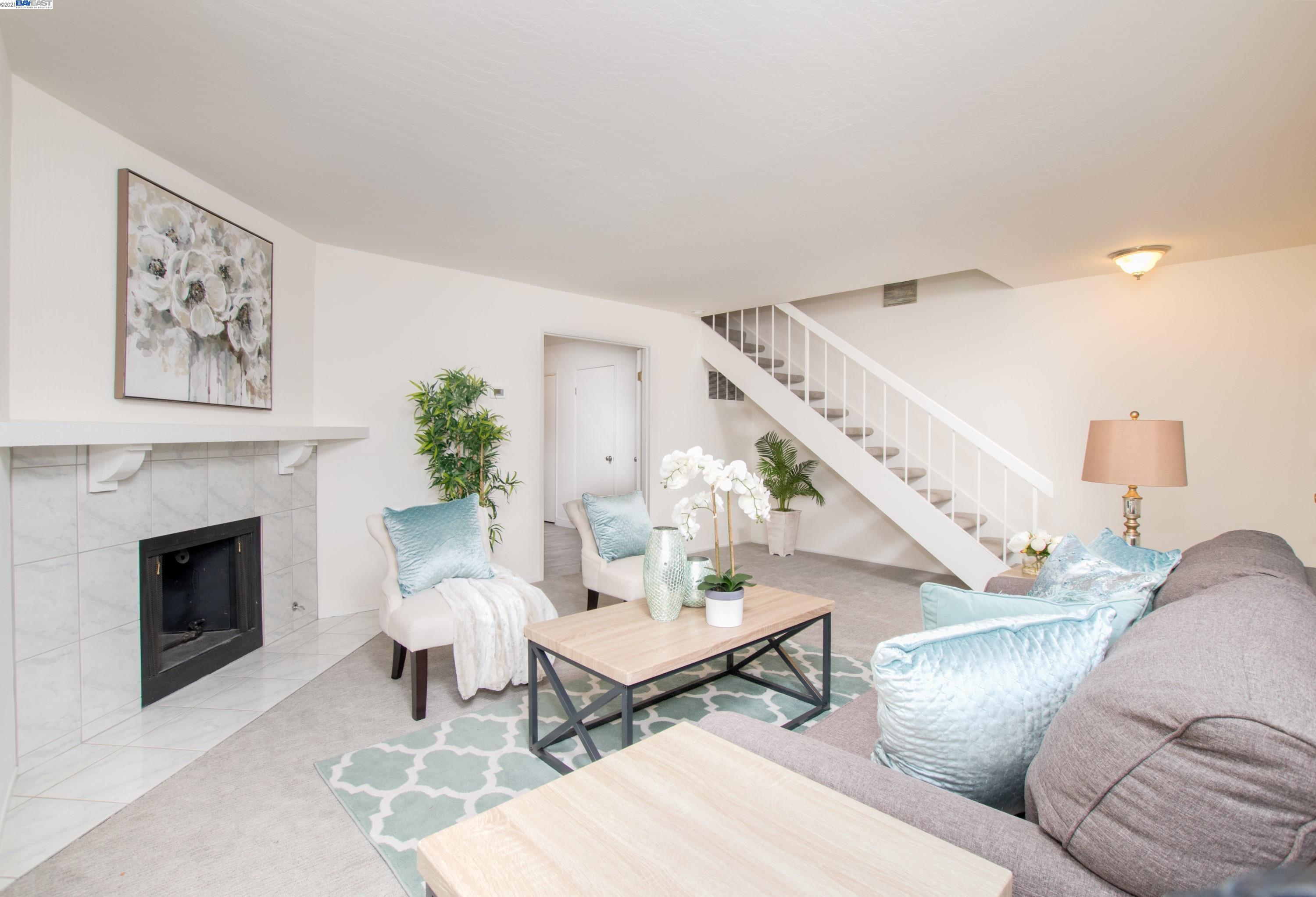 Detail Gallery Image 1 of 1 For 470 N Winchester #402,  Santa Clara,  CA 95050 - 2 Beds | 2/1 Baths