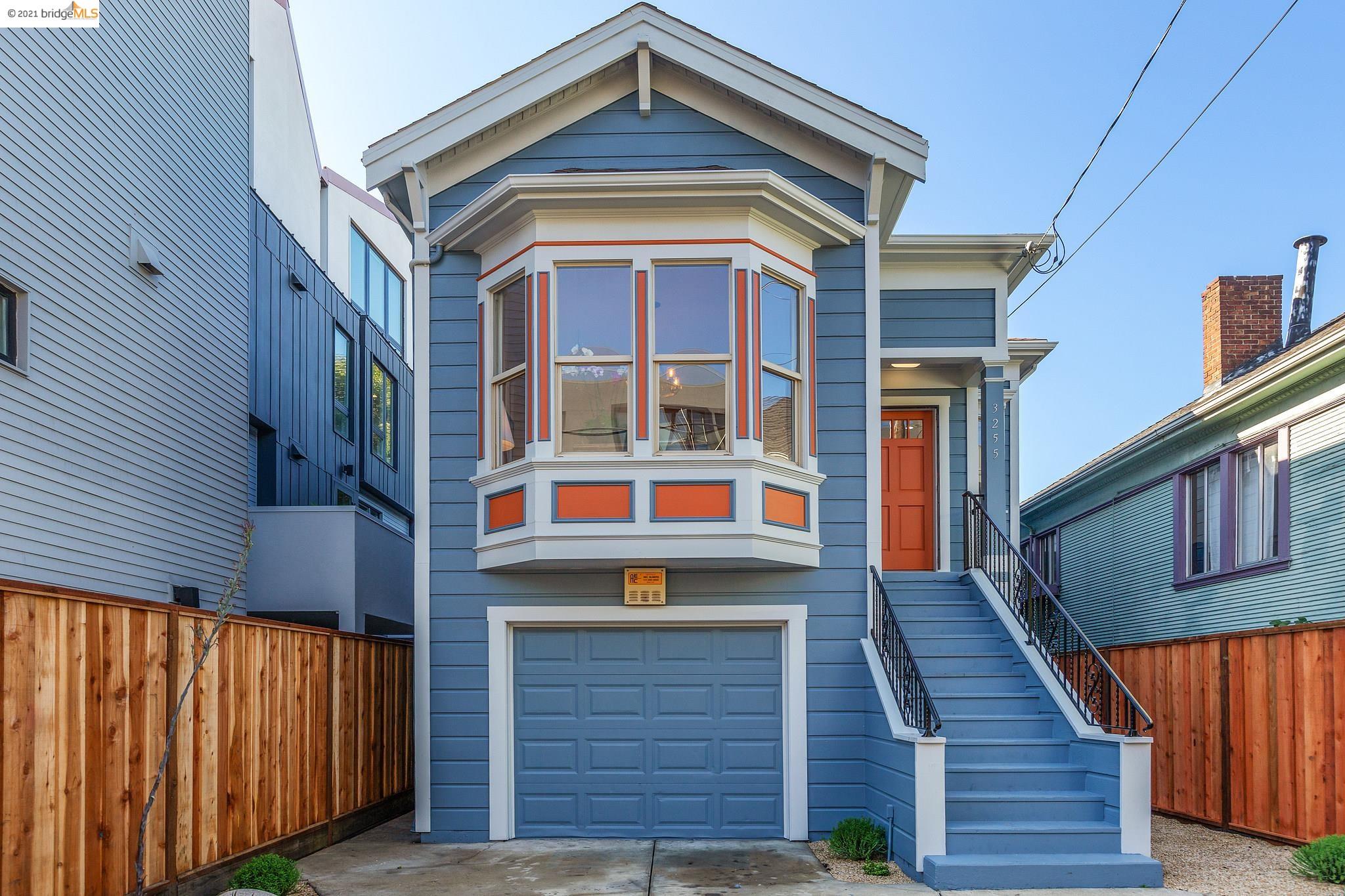 Detail Gallery Image 1 of 1 For 3255 Hollis St, Oakland,  CA 94608 - 4 Beds | 2 Baths