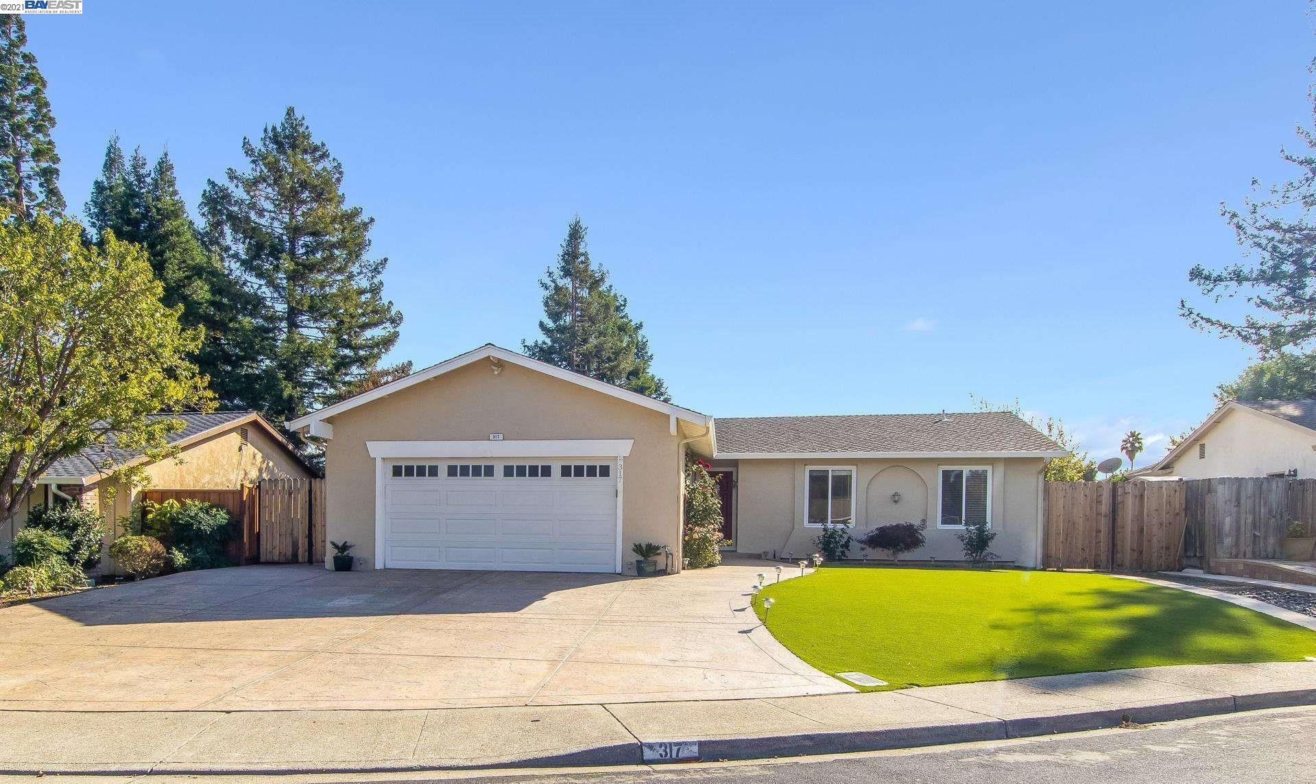 317 Almond Ct