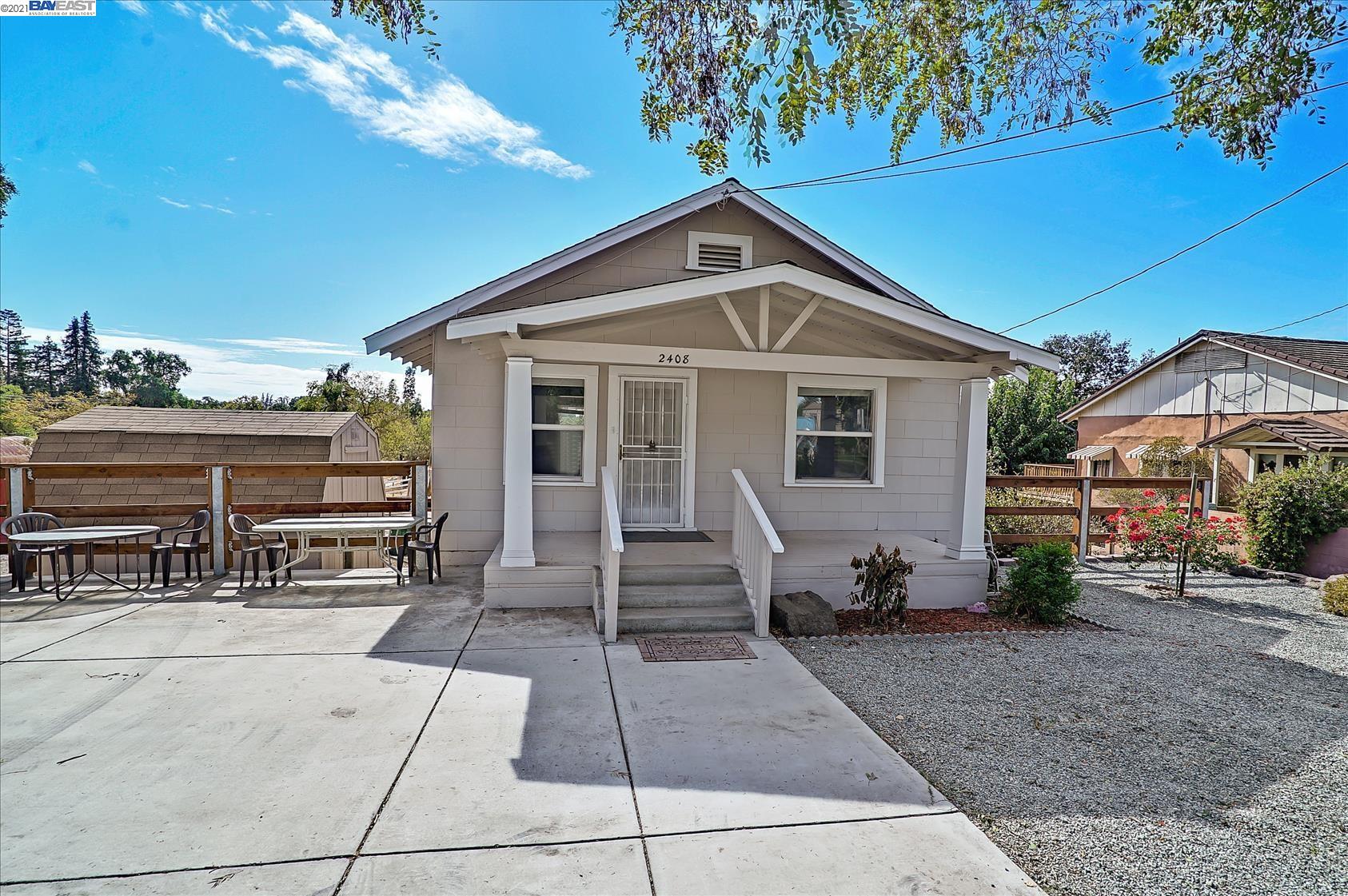 Detail Gallery Image 1 of 1 For 2408 Scenic Dr, Modesto,  CA 95355-4506 - 2 Beds | 1 Baths