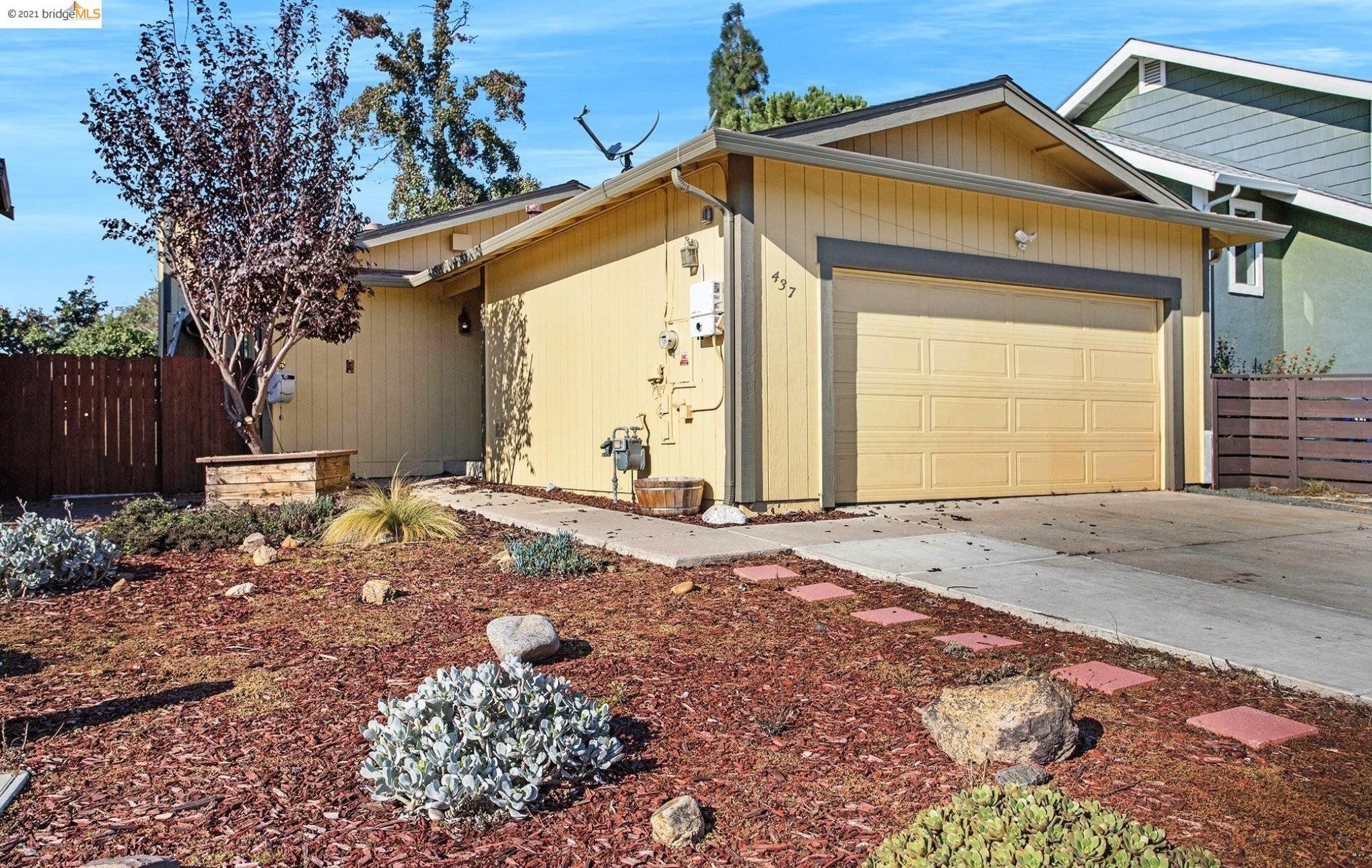 Detail Gallery Image 1 of 36 For 437 Almondtree Cir, Oakley,  CA 94561 - 2 Beds | 1 Baths