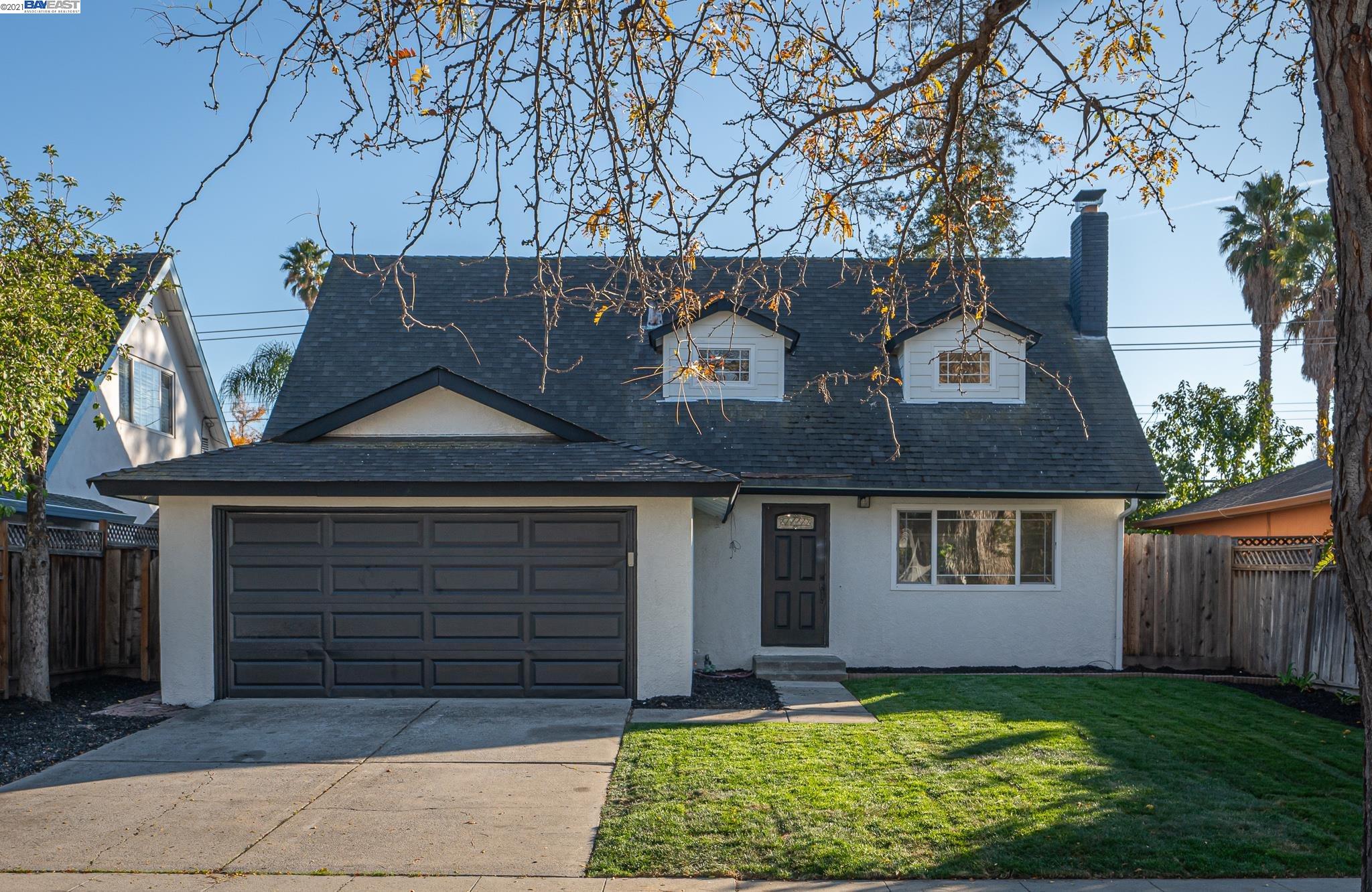 Detail Gallery Image 1 of 1 For 268 Bangor Ave, San Jose,  CA 95123-3603 - 3 Beds | 2 Baths