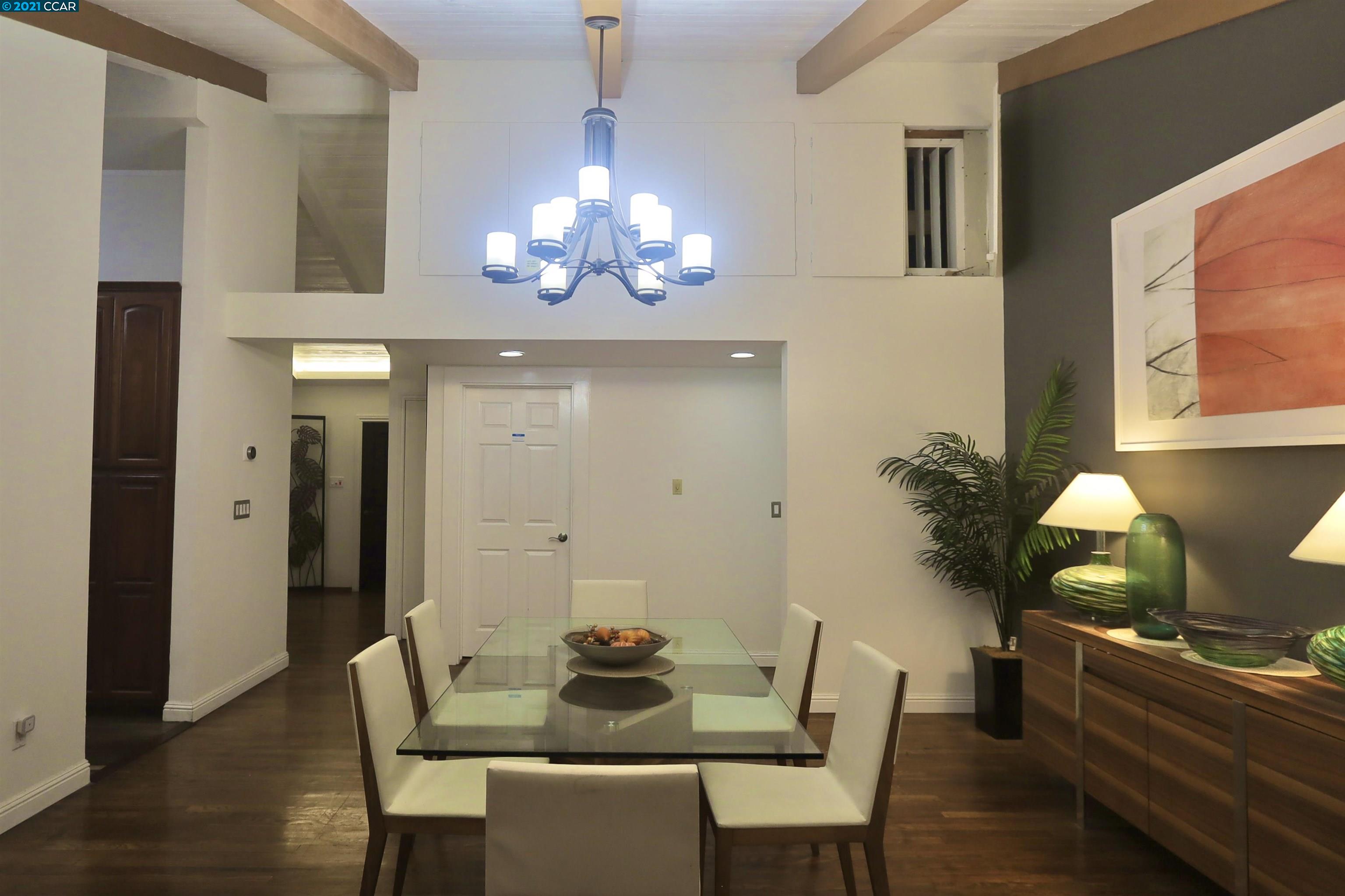 Photo of 550 Golf Club Rd in Pleasant Hill, CA