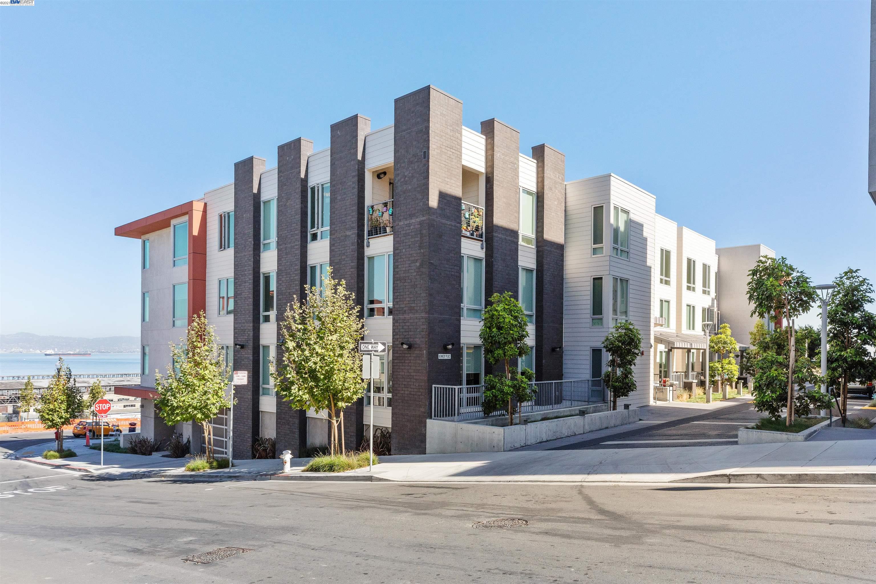 Detail Gallery Image 1 of 1 For 10 Kennedy Place #203,  San Francisco,  CA 94124 - 1 Beds | 1 Baths