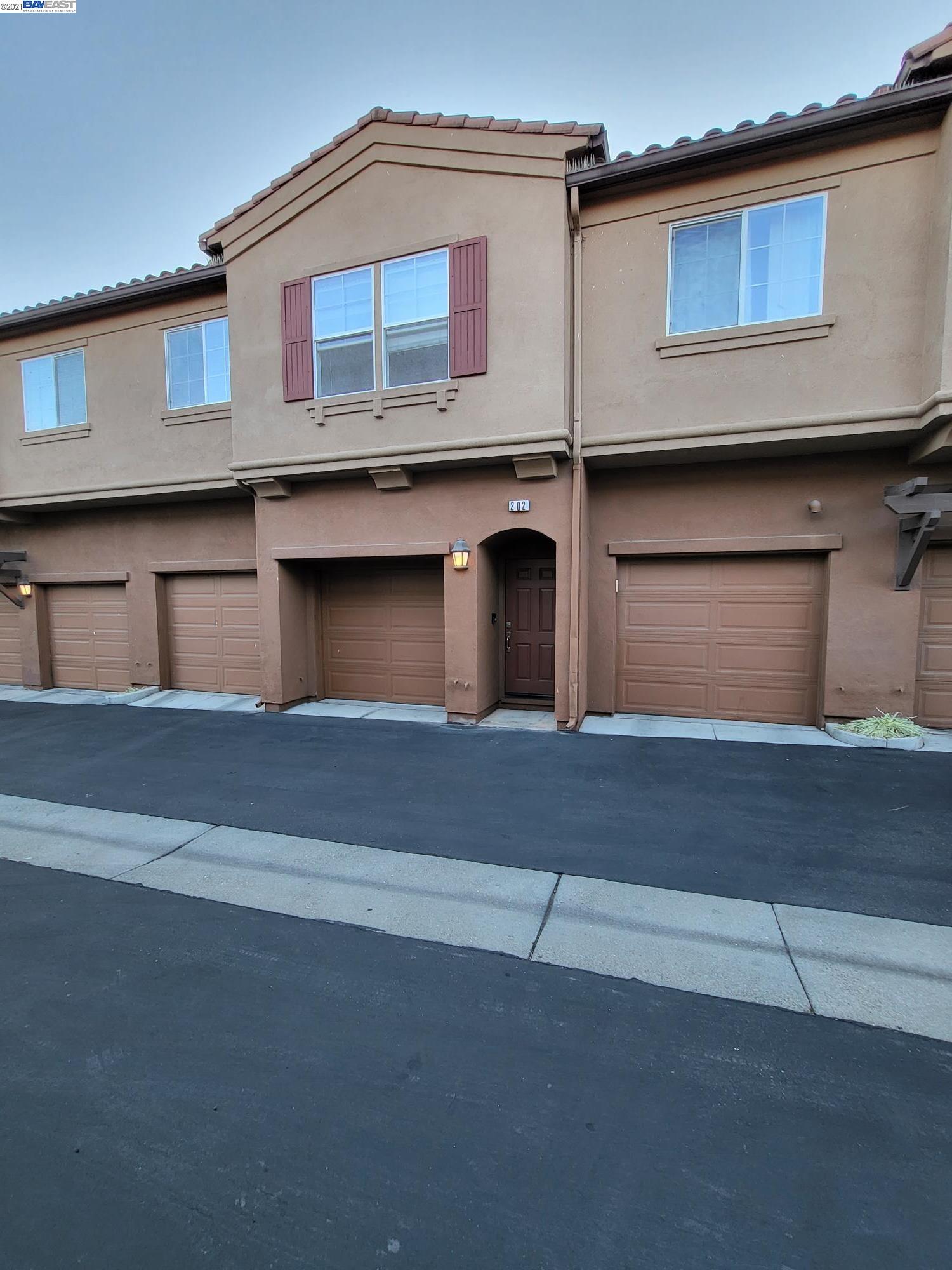 Detail Gallery Image 1 of 1 For 32 Meritage Cmn #202,  Livermore,  CA 94551 - 1 Beds | 1 Baths
