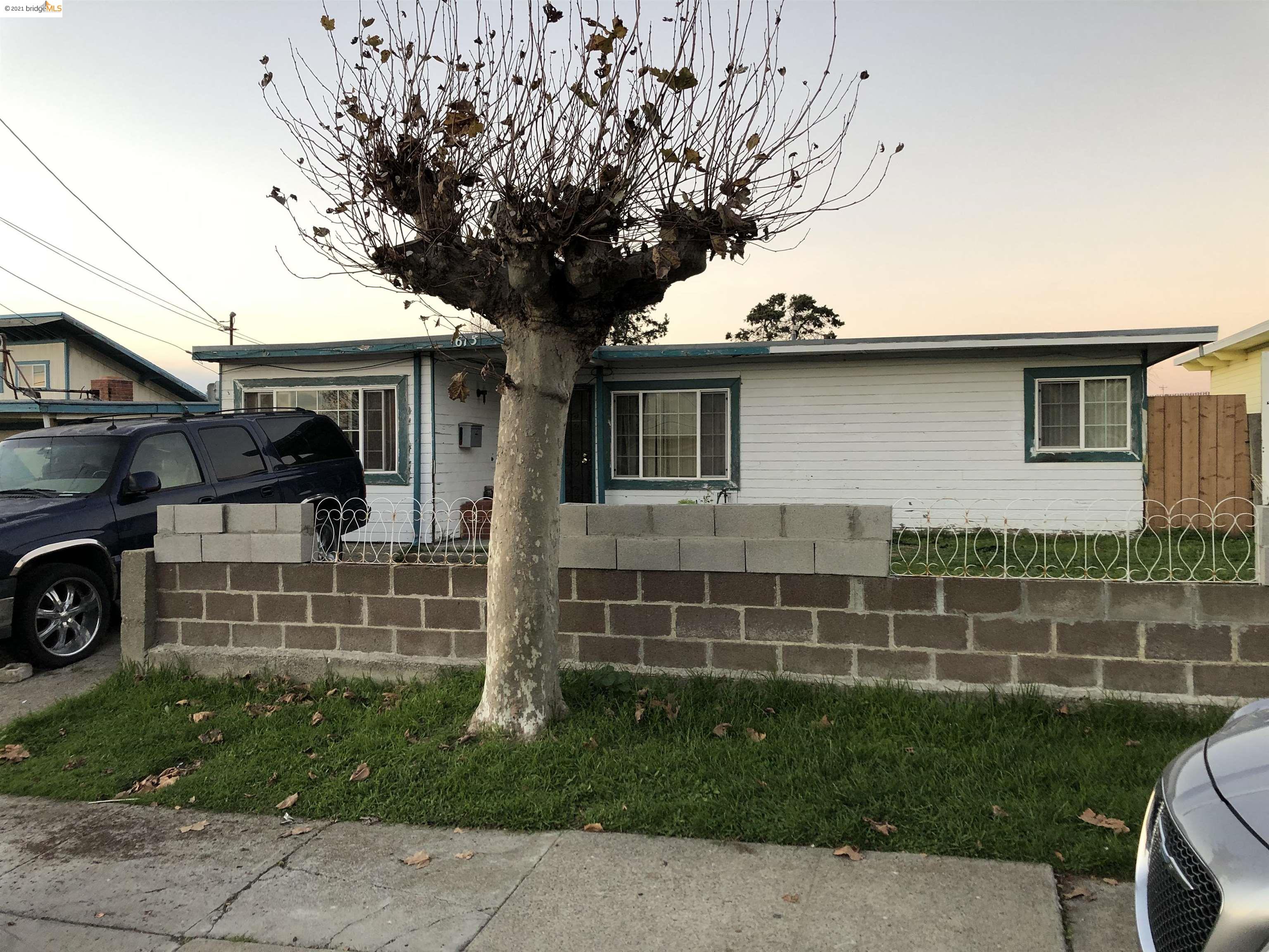 Photo of 613 Banks Dr in Richmond, CA