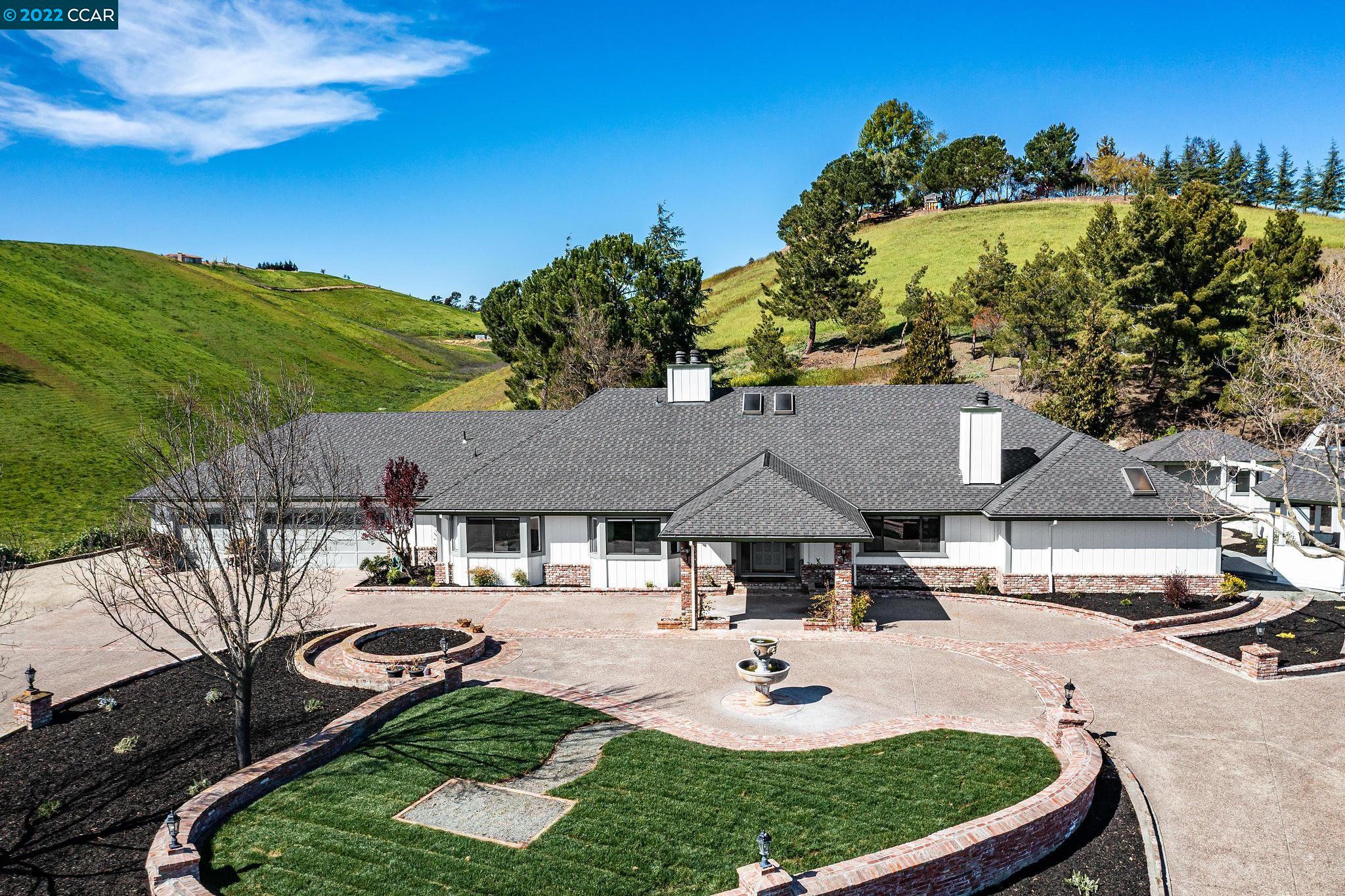 Photo of 1520 Lawrence Rd in Danville, CA