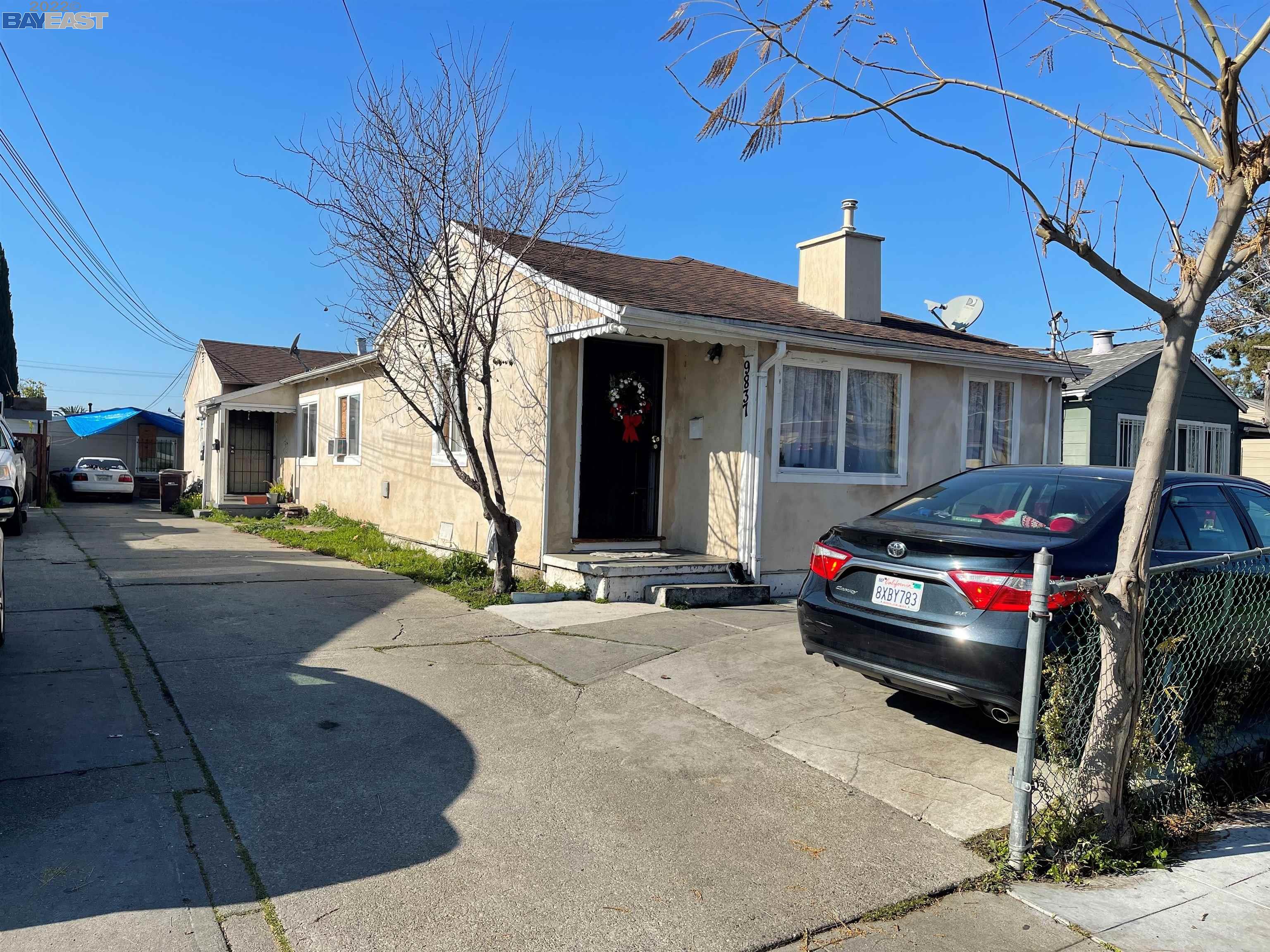 Photo of 9837 Plymouth St in Oakland, CA