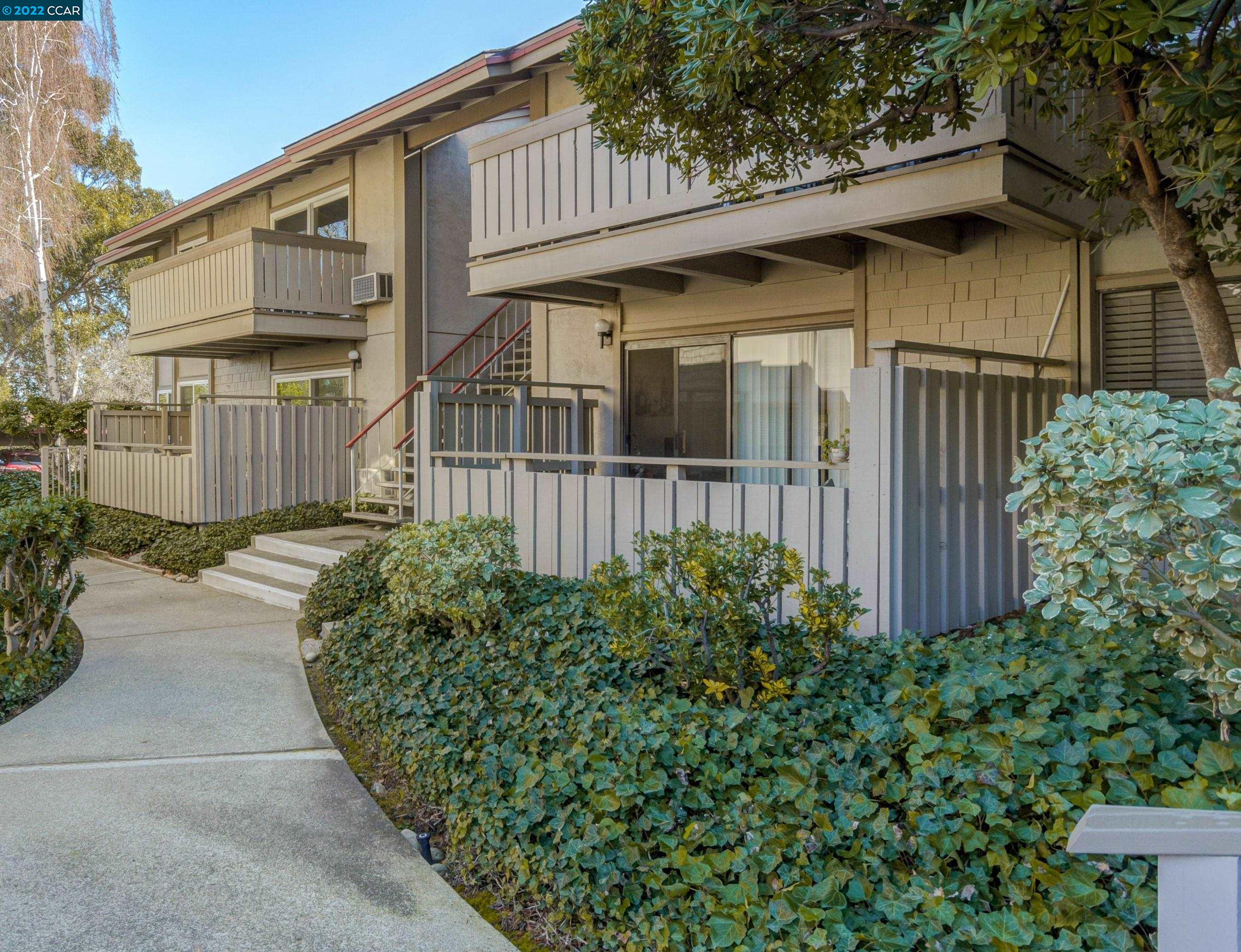 Detail Gallery Image 1 of 1 For 100 Kinross Drive #24,  Walnut Creek,  CA 94598 - 2 Beds | 2 Baths