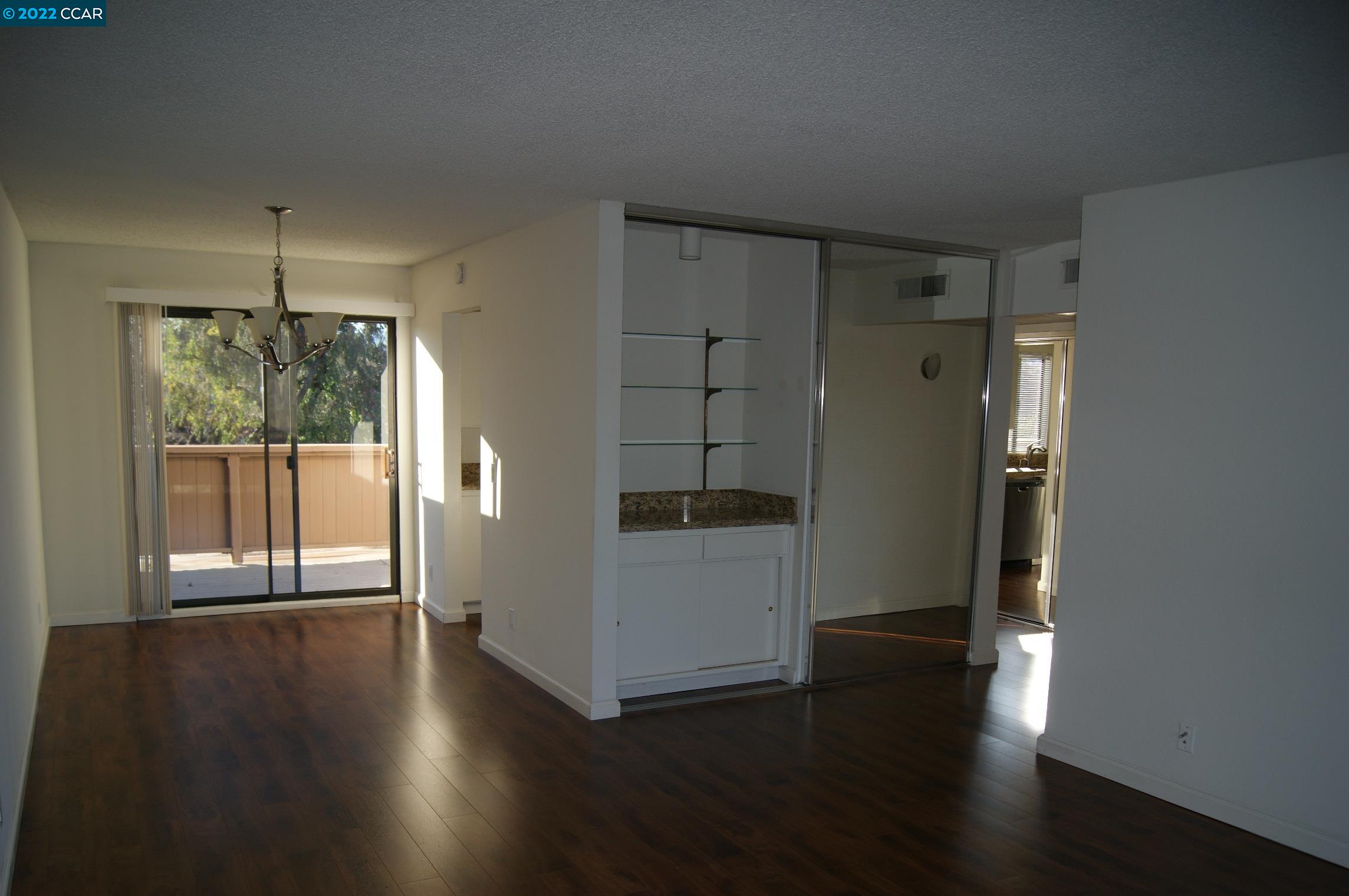 Detail Gallery Image 1 of 1 For 370 N Civic Dr #502,  Walnut Creek,  CA 94596 - 2 Beds | 1 Baths