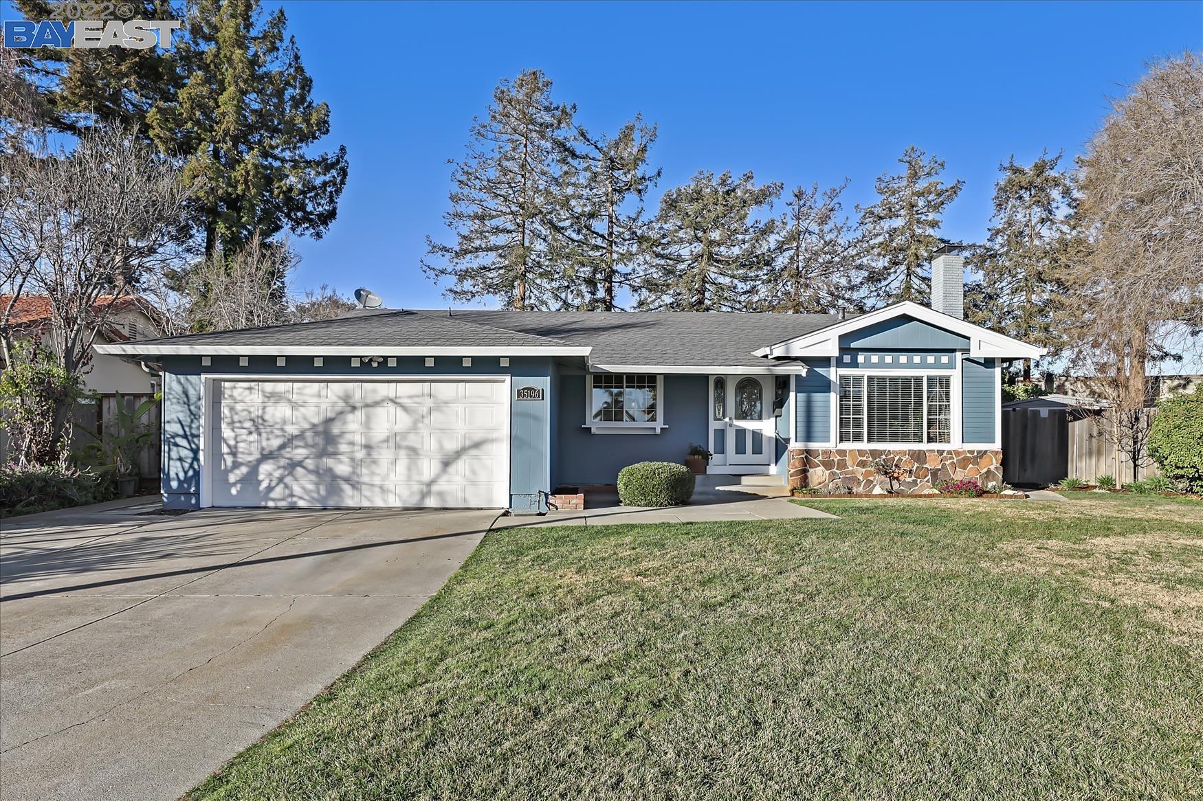 Detail Gallery Image 1 of 1 For 35196 Oldham Pl, Newark,  CA 94560 - 4 Beds | 2 Baths