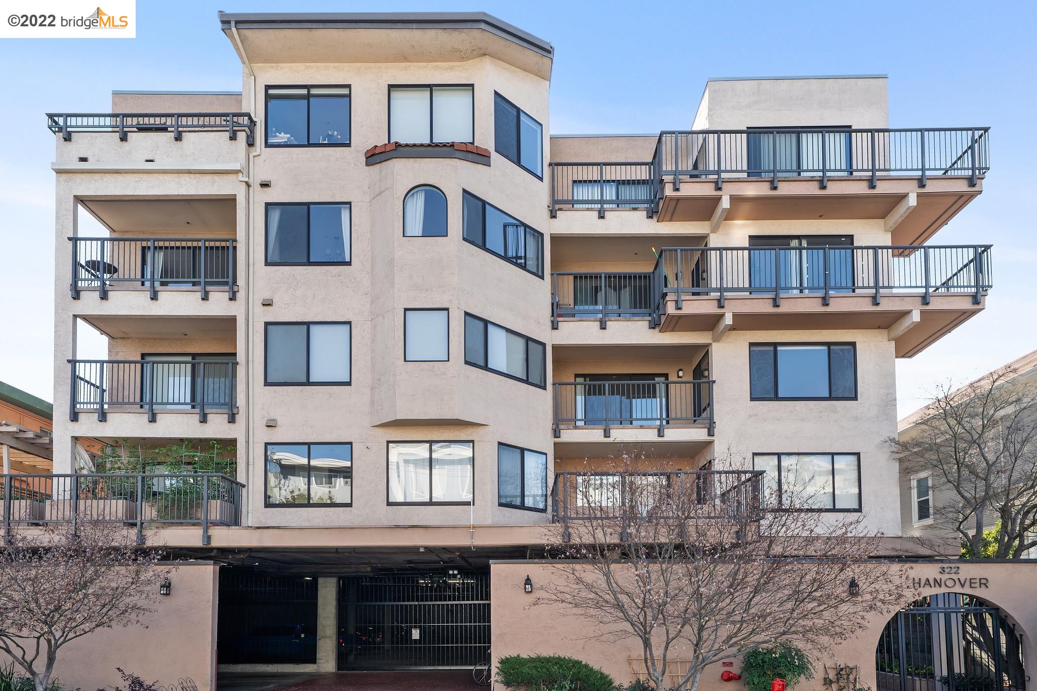 Detail Gallery Image 1 of 1 For 322 Hanover #410,  Oakland,  CA 94606 - 2 Beds | 2 Baths